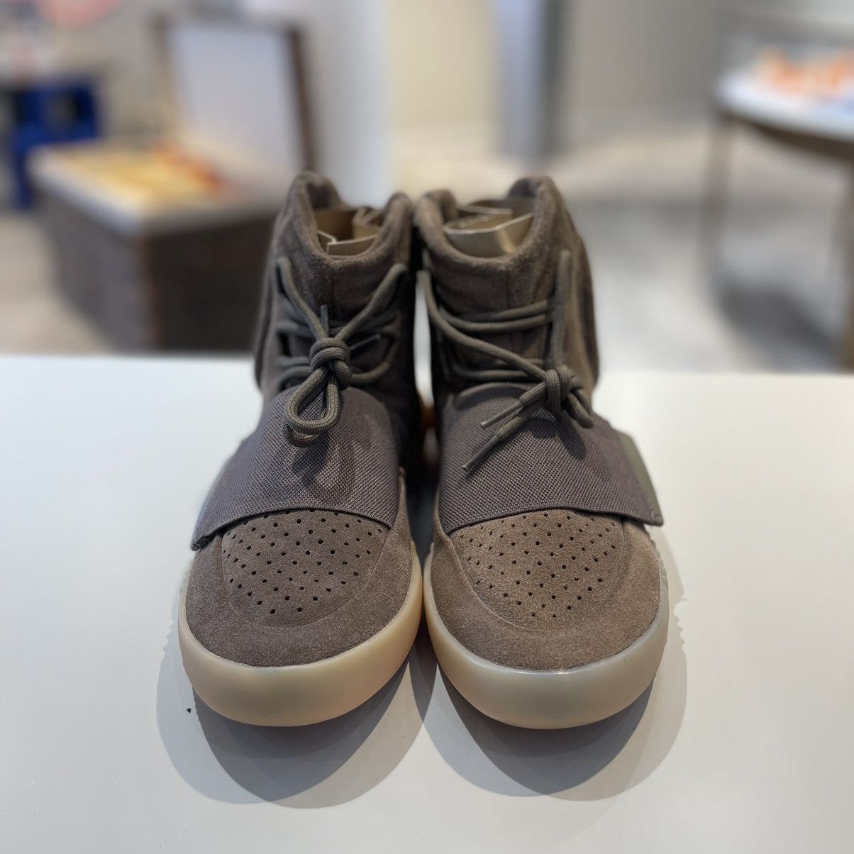 Adidas × Yeezy Adidas Yeezy Boost 750 Light Brown Gum (Chocolate) Size US 8 / EU 41 - 3 Thumbnail