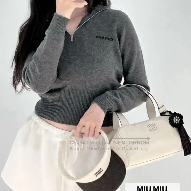 Miu Miu Miu Miu Gray Wool Pullover Sweater . Size L / US 10 / IT 46 - 2 Thumbnail