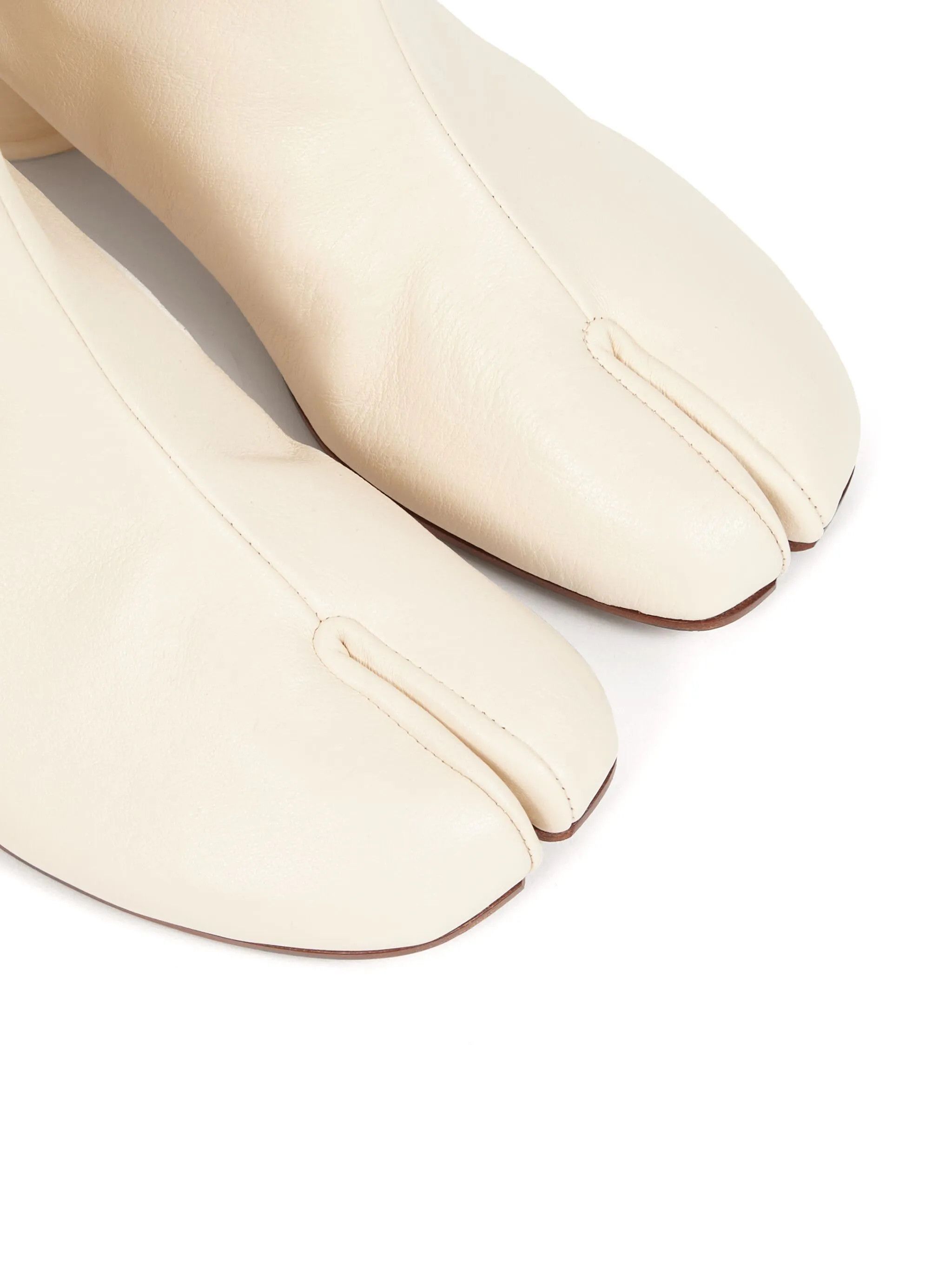 Maison Margiela oc11z1225 Tabi 30mm Leather Ankle Boots in White Size US 10 / IT 40 - 5 Thumbnail