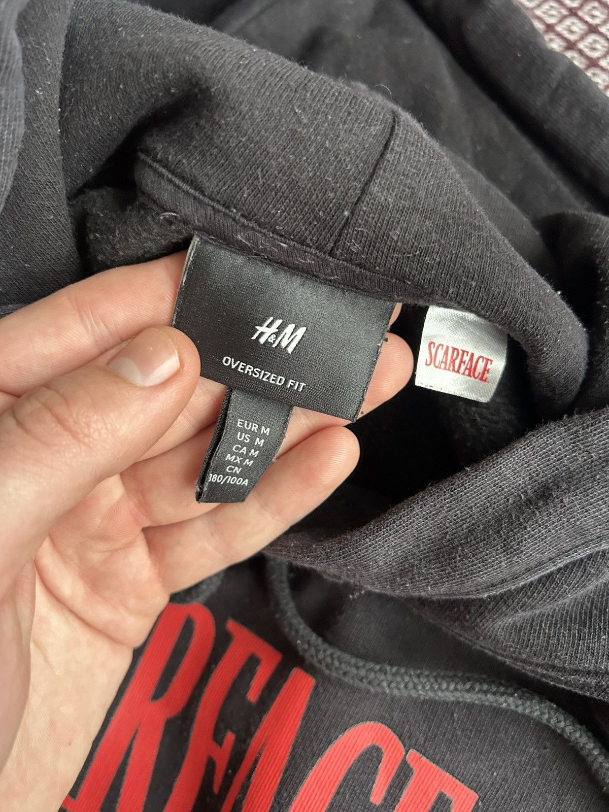 H&M Scarface x H&M Oversized Hoodie Big Logo Overprint Size M Size US M / EU 48-50 / 2 - 11 Thumbnail