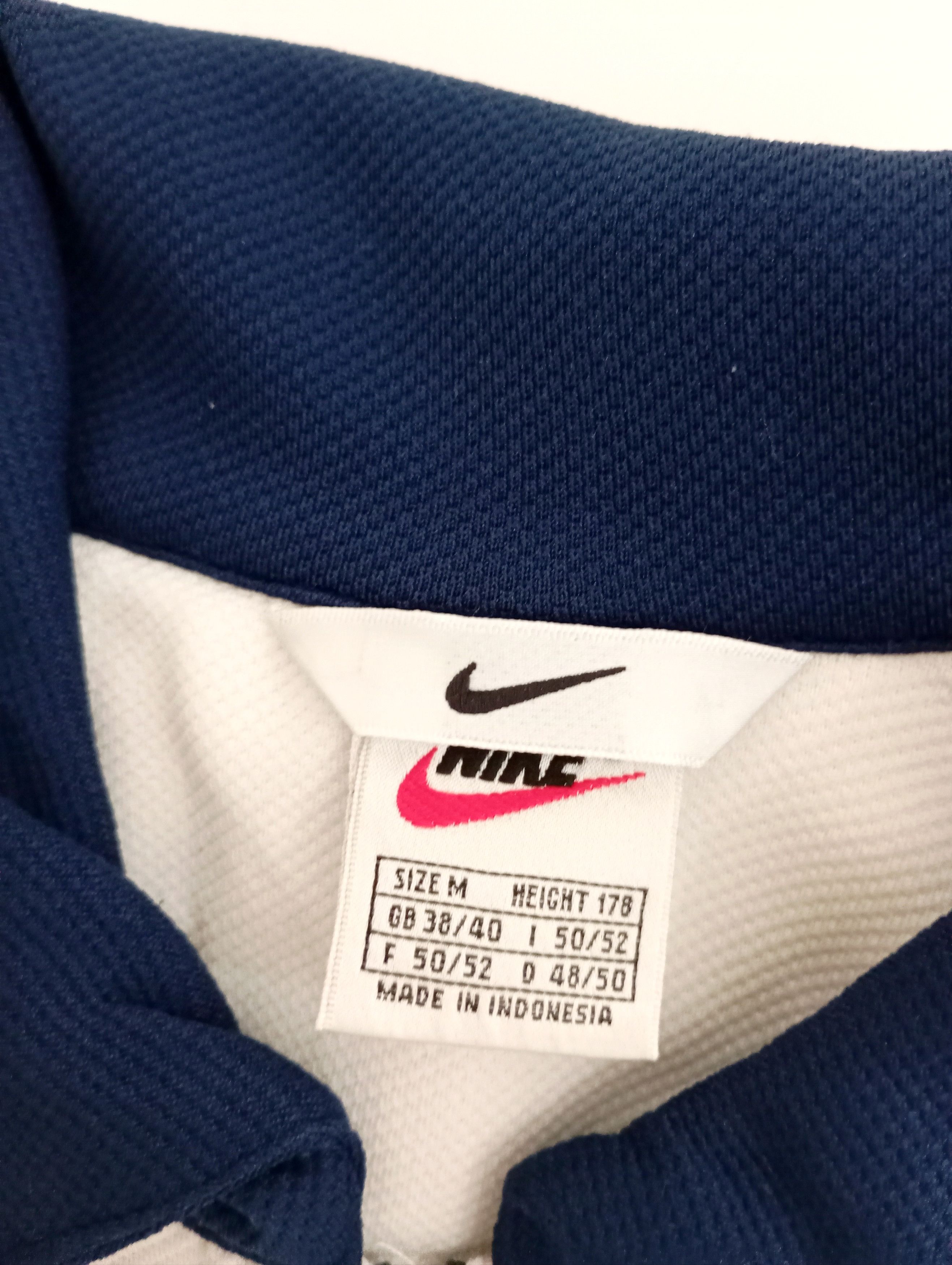 Nike Vintage Nike 00’s Big Embroidered Logo Oversized Y2K Tee Size US M / EU 48-50 / 2 - 11 Thumbnail