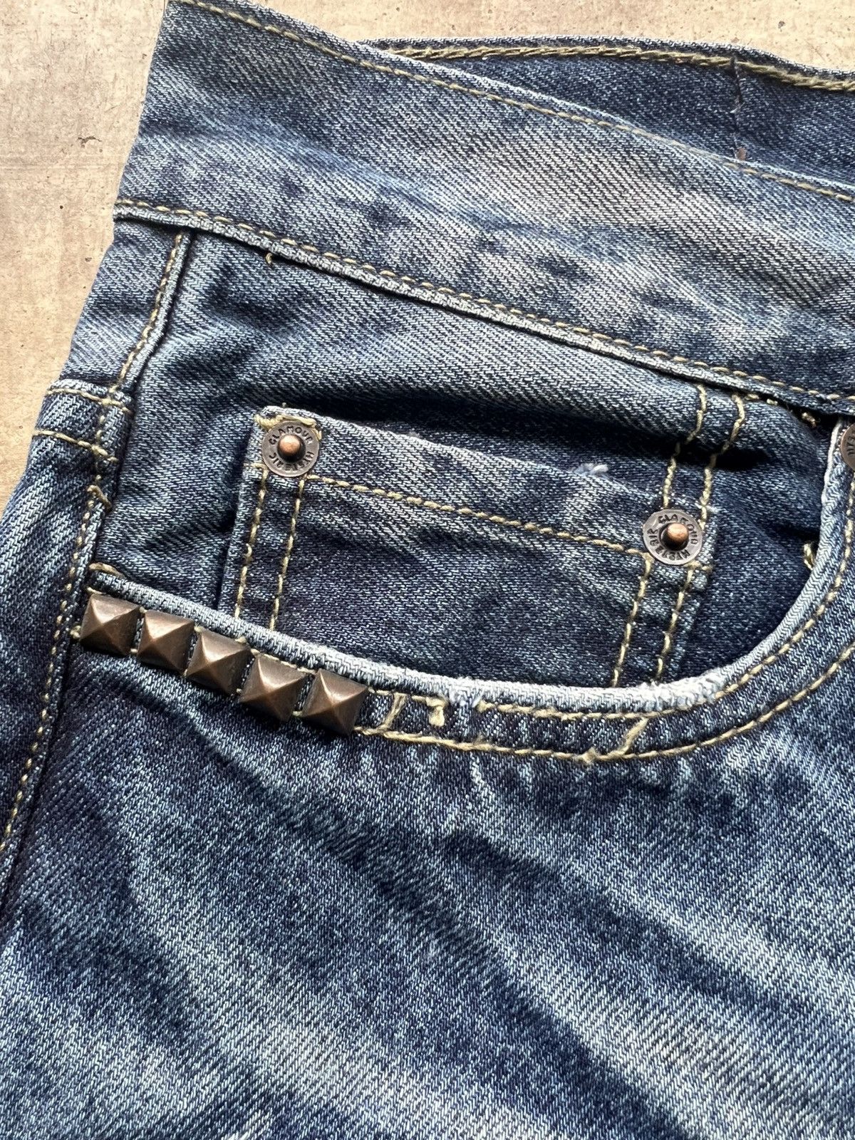 Hysteric Glamour Hysteric Glamour Fade Studded Punk Distressed Jeans Size US 30 / EU 46 - 8 Thumbnail