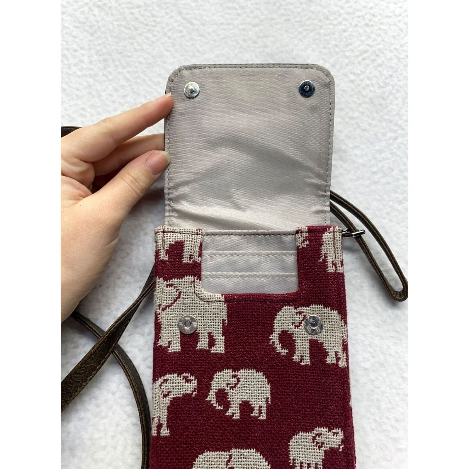 Vintage Thirty-One Crossbody Wallet Bag #5084 Women Small Maroon Cotton Crossbody Wallet Bag Like New Women’s Small Size ONE SIZE - 4 Thumbnail