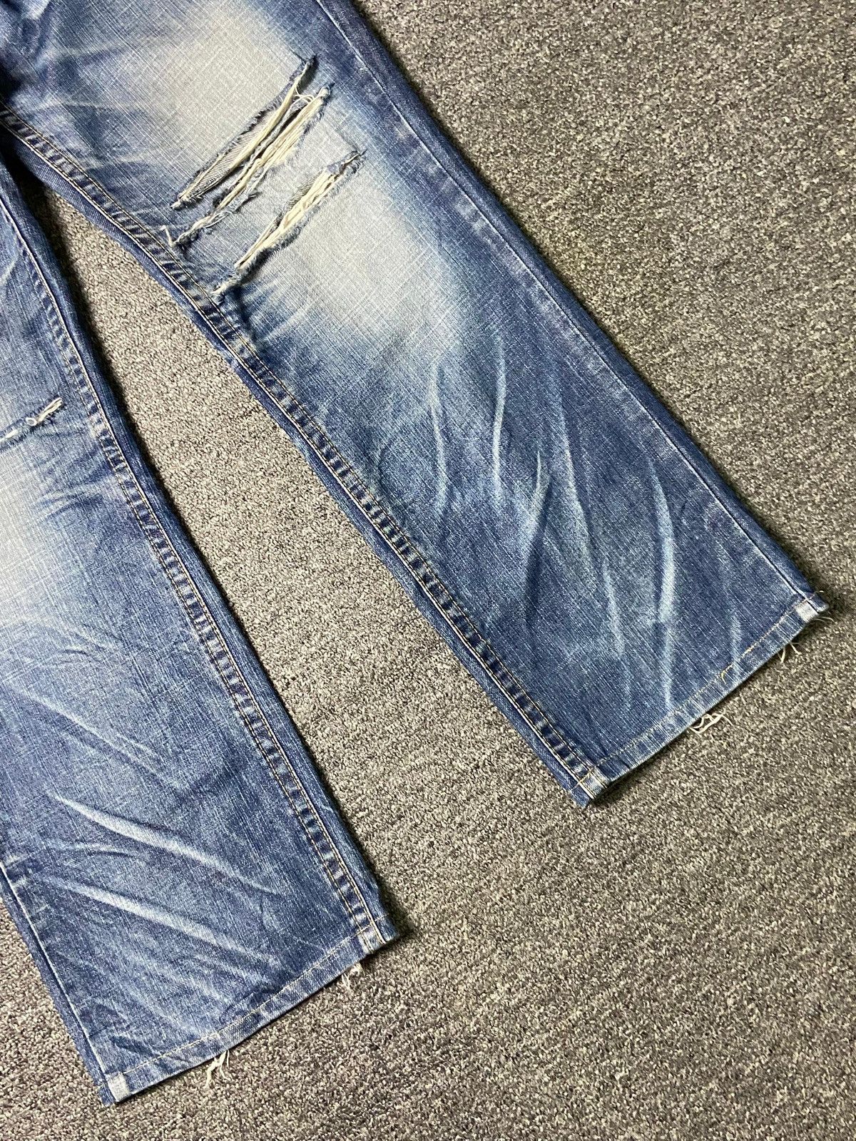 Hysteric Glamour × Japanese Brand × Vintage Vintage LOLITA JEANS Distressed Flared Jeans (132) Size US 36 / EU 52 - 14 Thumbnail