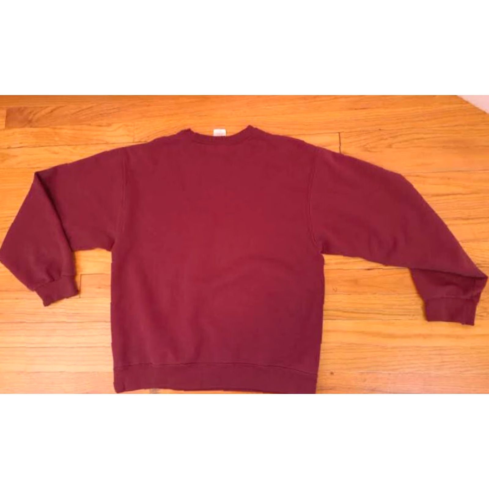 Jerzees CENTRAL MICHIGAN UNIVERSITY Chippawas Sweatshirt Jerzees M Burgundy Crew Neck Long Sleeve Pullover Men 90s University Canvas Fabric Regular Size M Size US M / EU 48-50 / 2 - 5 Thumbnail