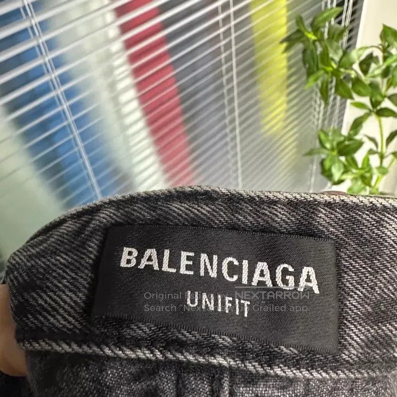 Balenciaga Balenciaga size S Denim pants, original model, heavy wash Size US 27 - 5 Thumbnail