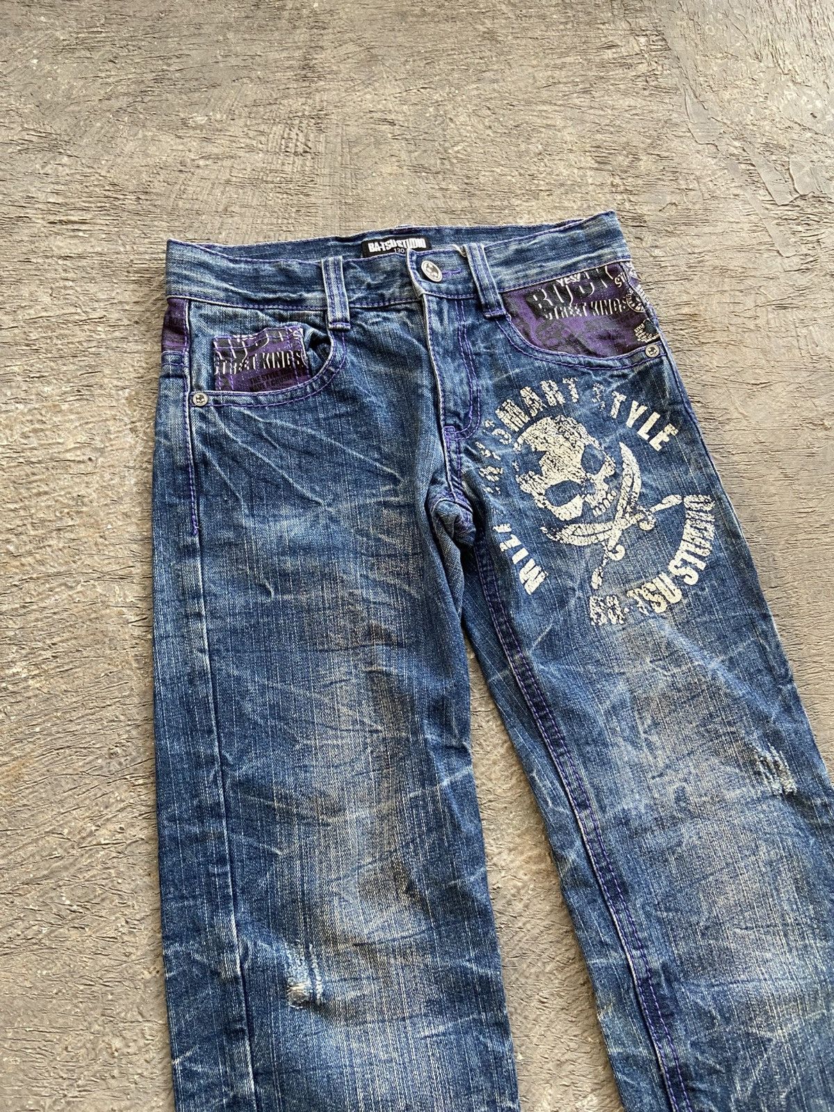 Le Grande Bleu (L.G.B.) 2000s Ba-Tsu Studio - Skull Boy AOP Denim Pants Size US 26 / EU 42 - 2 Thumbnail