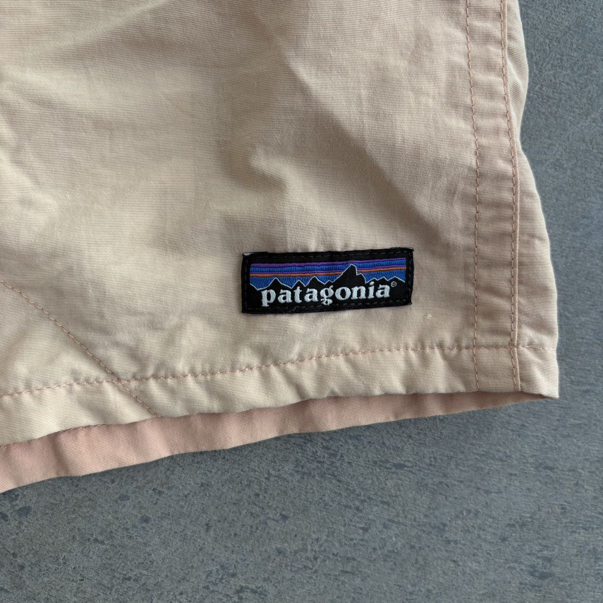 Patagonia × Vintage Vintage Y2K Adjustable Patagonia Shorts Small Orange / Pink Size US 30 / EU 46 - 4 Thumbnail