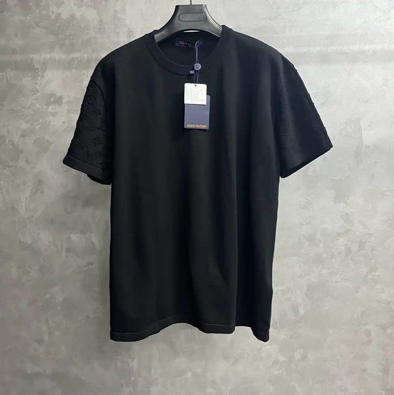 Louis Vuitton Louis Vuitton Men's XXL Black Cotton T-shirt 0089 Size US XXL / EU 58 / 5 - 1 Thumbnail
