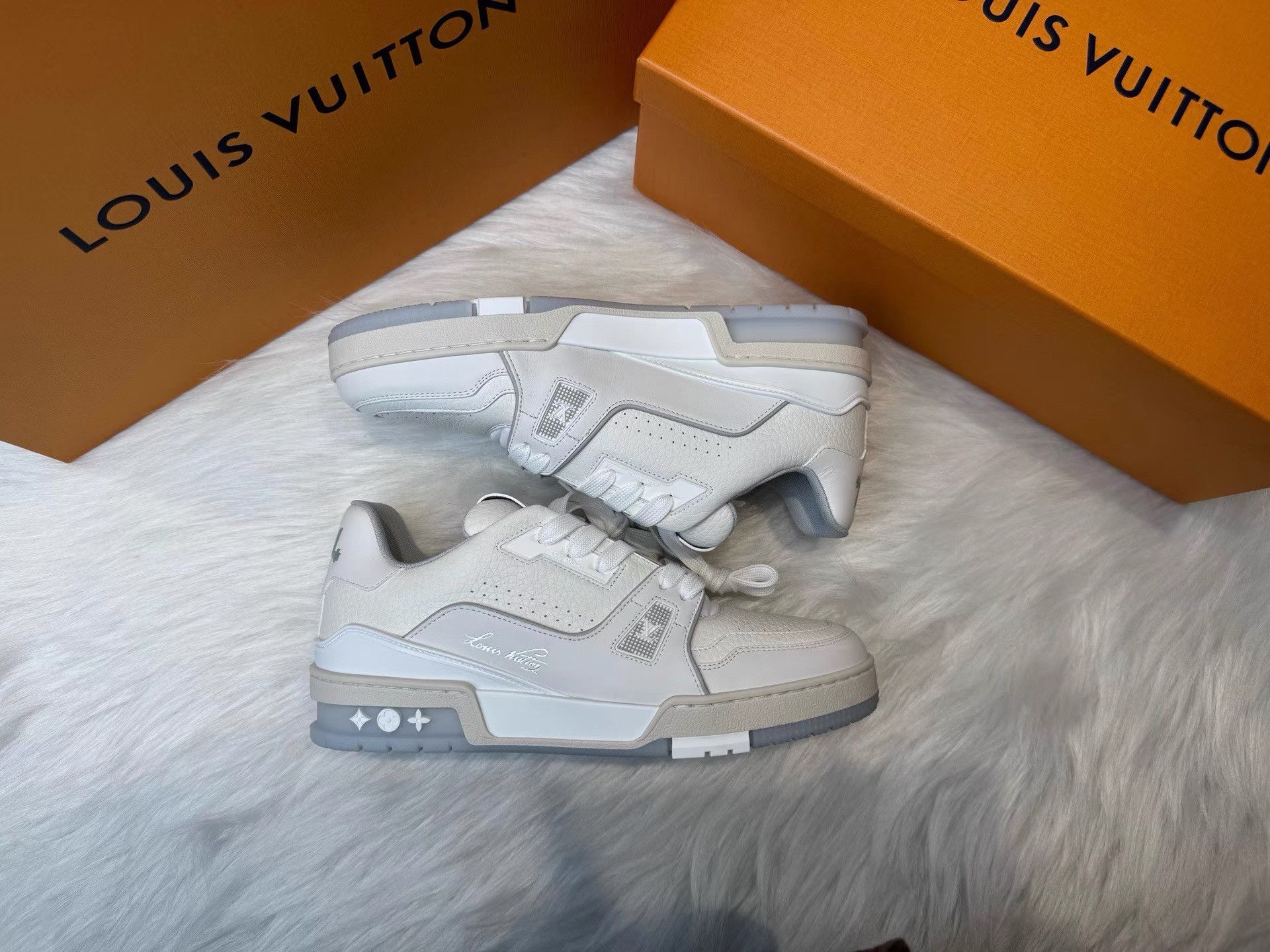 Louis Vuitton Louis Vuitton 2025 New White Cement Trainer Sneakers K36 Size US 9 / IT 39 - 7 Thumbnail