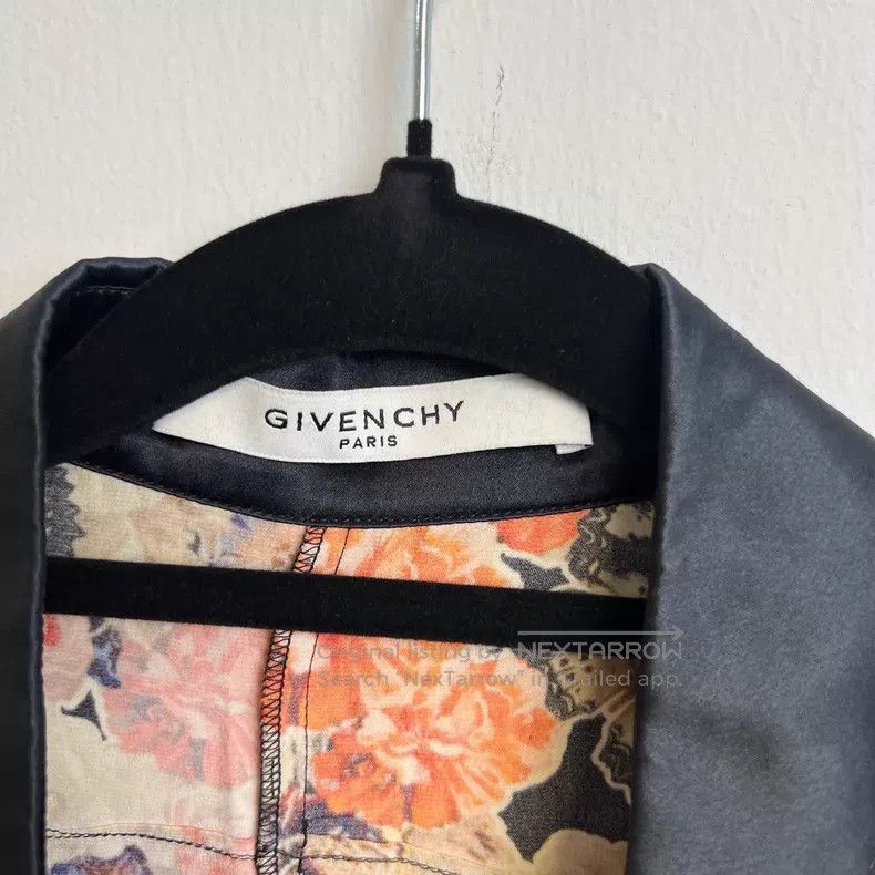 Givenchy Givenchy Silk floral butterfly blouse Size XS / US 0-2 / IT 36-38 - 2 Thumbnail