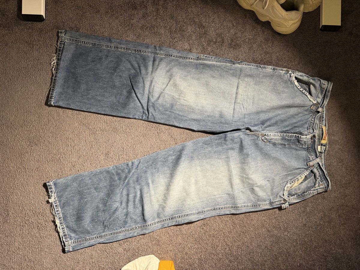 Old Navy Vintage Worn Painter’s Carpenter Jean Size US 33 - 2 Thumbnail