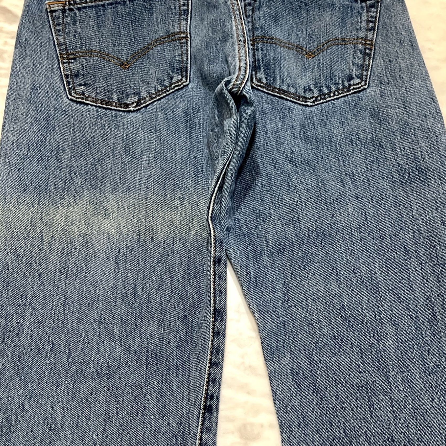 Levi's VINTAGE Levi’s 501 Jeans Men’s 34x32 Blue Denim Straight Leg Y2K Fade 5-Pocket Logo Classic Regular Waist 34 Inseam 30 USA 90s Theme Size US 34 / EU 50 - 6 Thumbnail