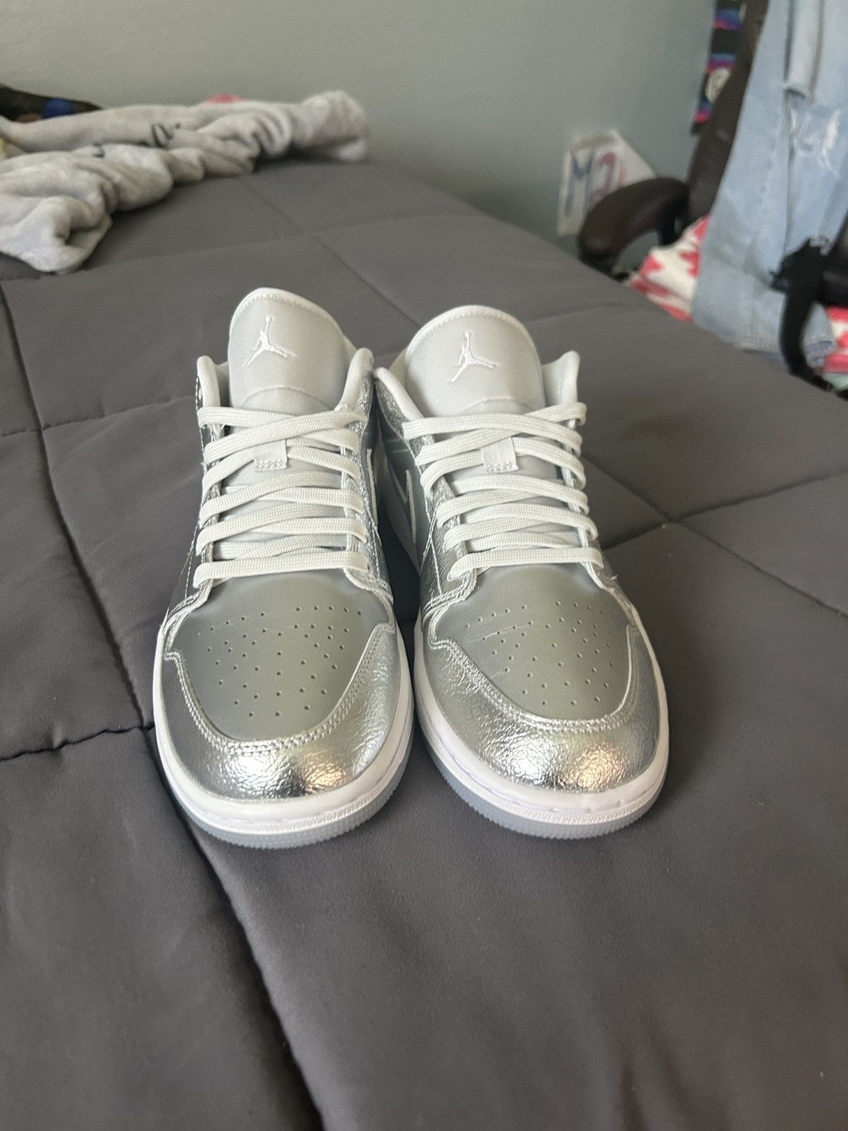 Nike Jordan 1 Low SE Metallic Silver Size US 11 / IT 41 - 5 Thumbnail