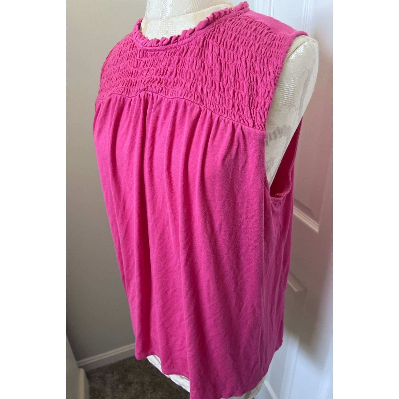 Croft & Barrow Croft & Borrow Smocked Crewneck Tank Top XL Size XL / US 12-14 / IT 48-50 - 2 Thumbnail