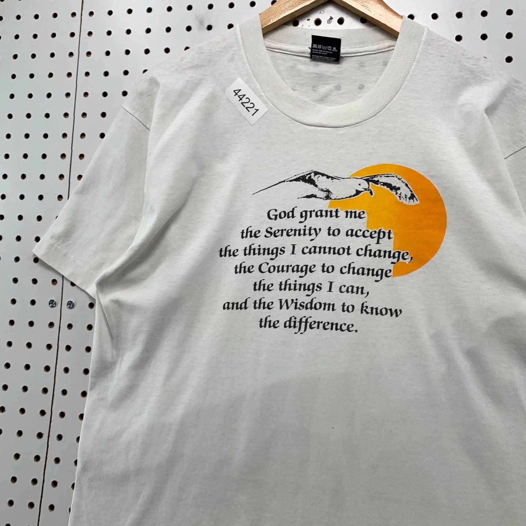 Vintage VINTAGE God Quote Dove Sun Shirt Mens Large White Cotton T-Shirt 1990s 90s Bird Graphic Made USA Size US L / EU 52-54 / 3 - 6 Thumbnail