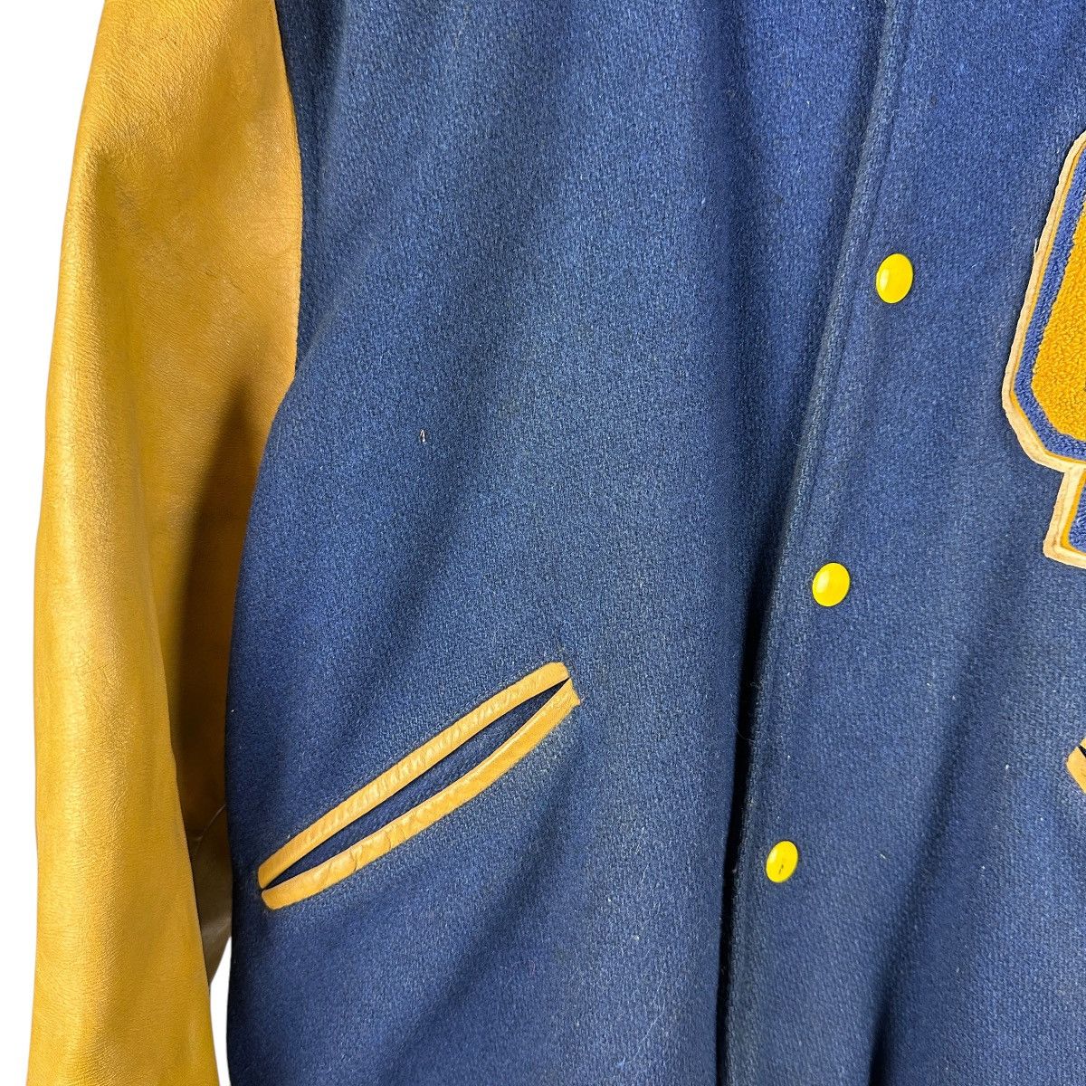 Vintage Vintage 60s Butwin CM School Letterman Varsity Jacket Size US M / EU 48-50 / 2 - 5 Thumbnail