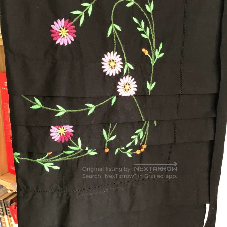 Comme des Garcons Comme Des Garcons size one-size-fits-all Embroidered wrapa Size 25" / US 0 / IT 36 - 6 Thumbnail