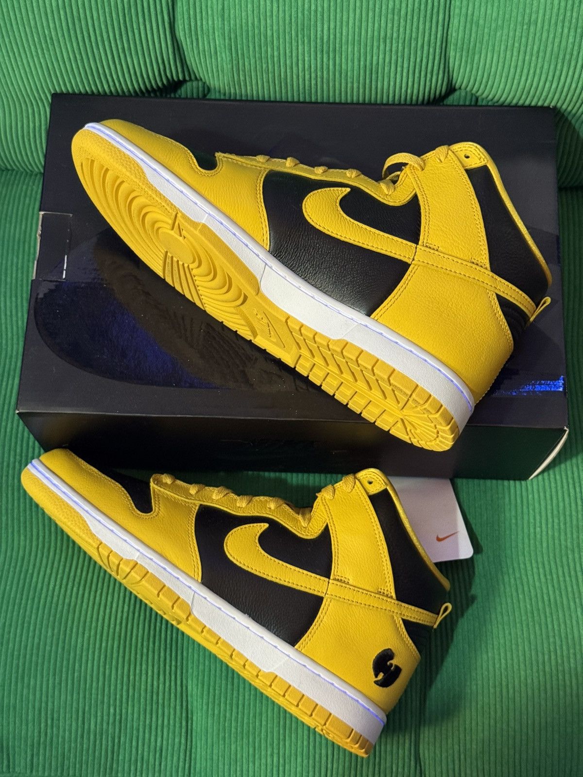 Nike Nike Dunk Hi Retro x Wutang Clan Shoes Size US 10.5 / EU 43-44 - 6 Thumbnail