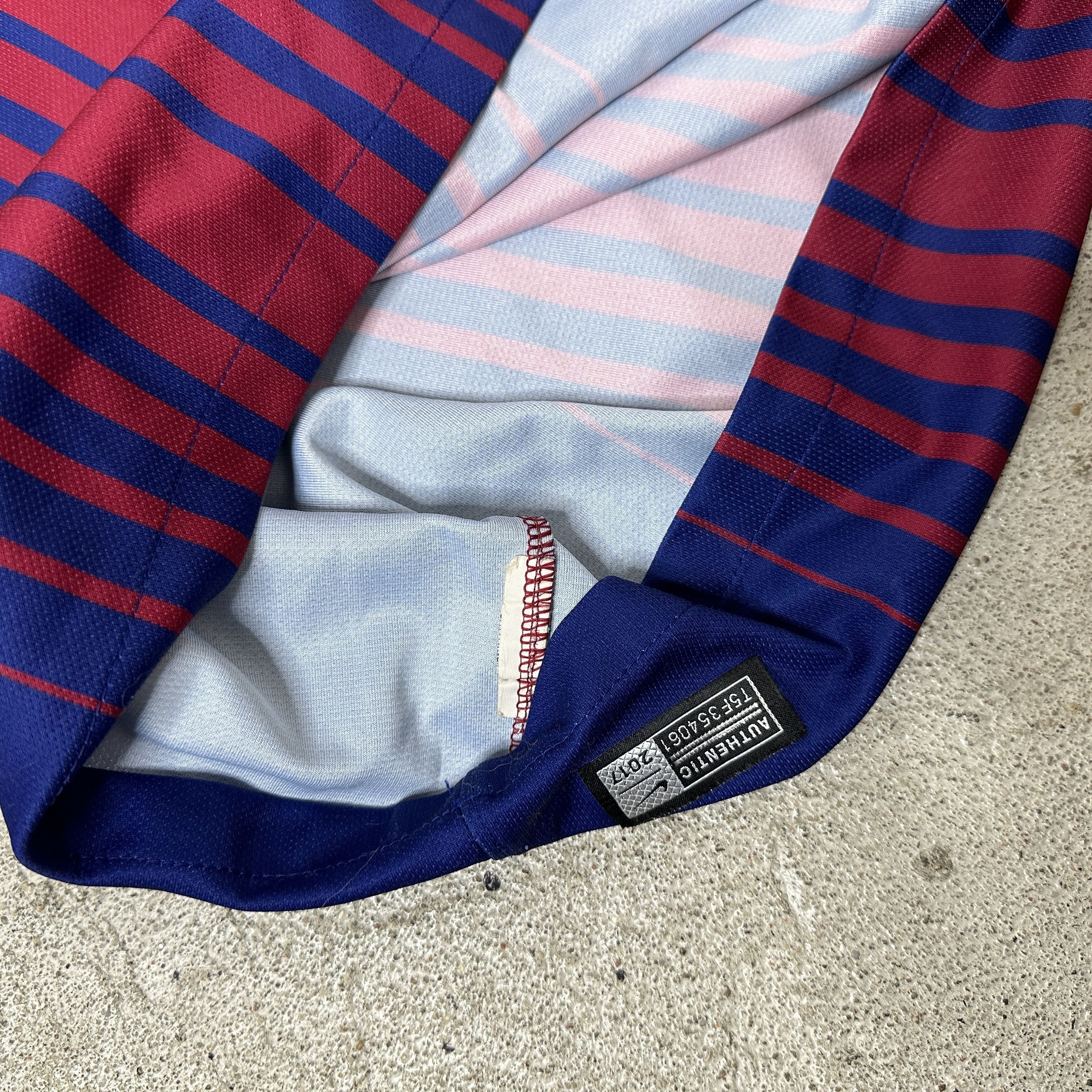 Nike × Vintage Jersey Nike FC Barcelona 17/18 Home Size US XS / EU 42 / 0 - 6 Thumbnail
