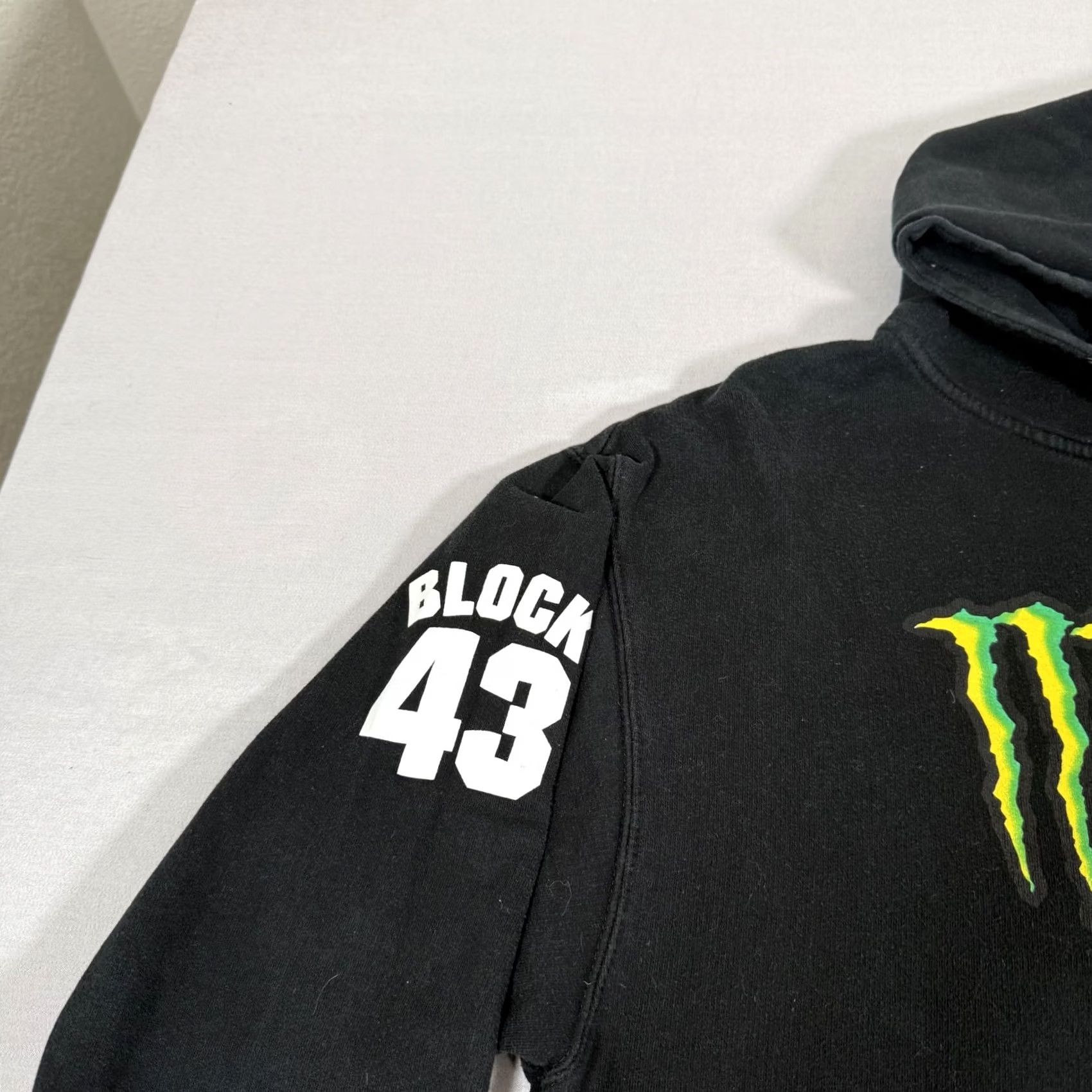 Vintage DC Shoes Hoodie Mens Large Black Subaru Rally Team Monster Energy Block 43 Full Zip Graphic Print Hoodie Sweatshirt Size US L / EU 52-54 / 3 - 6 Thumbnail