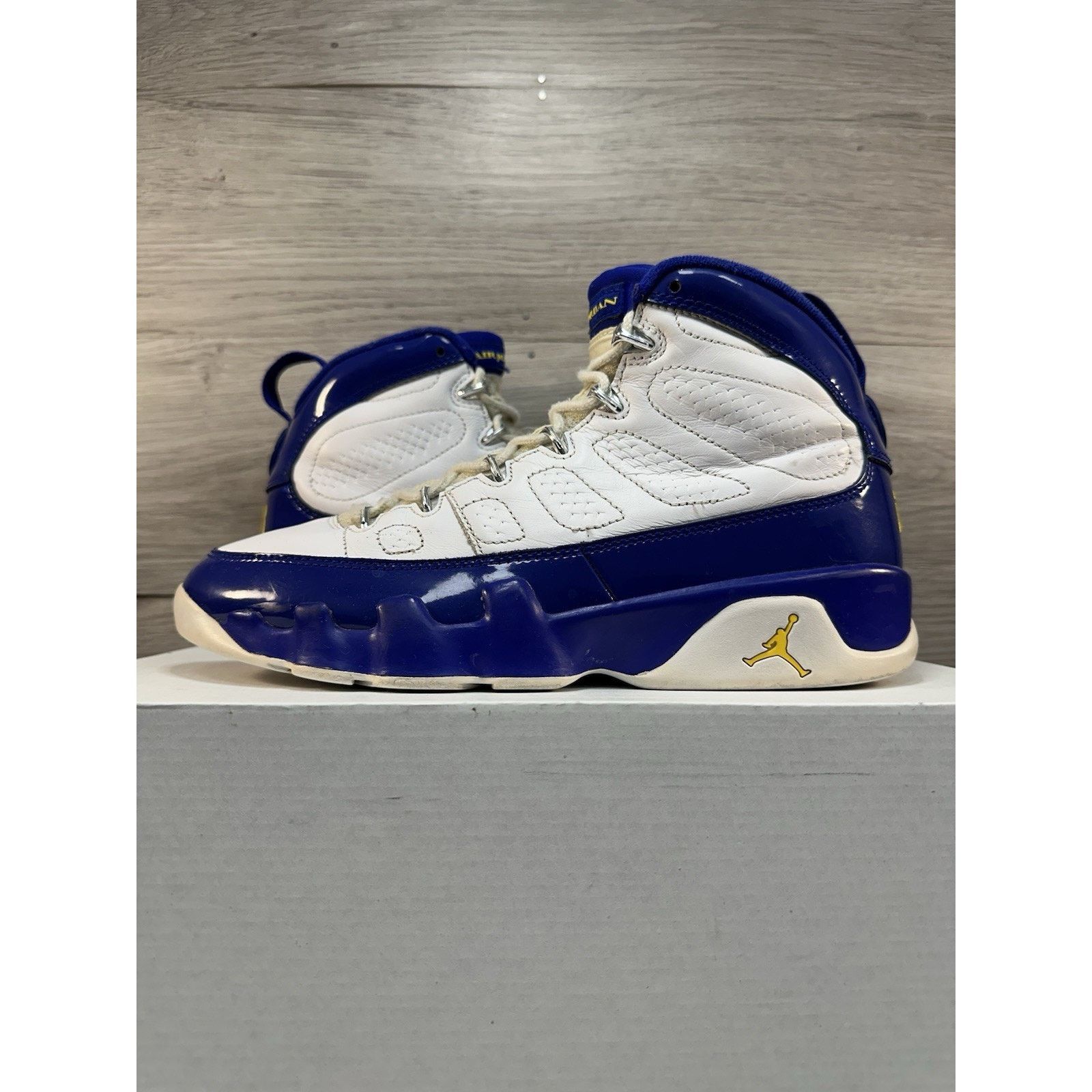 Jordan Brand Air Jordan 9 Retro Kobe - Size 9 Size US 9 / EU 42 - 1 Thumbnail