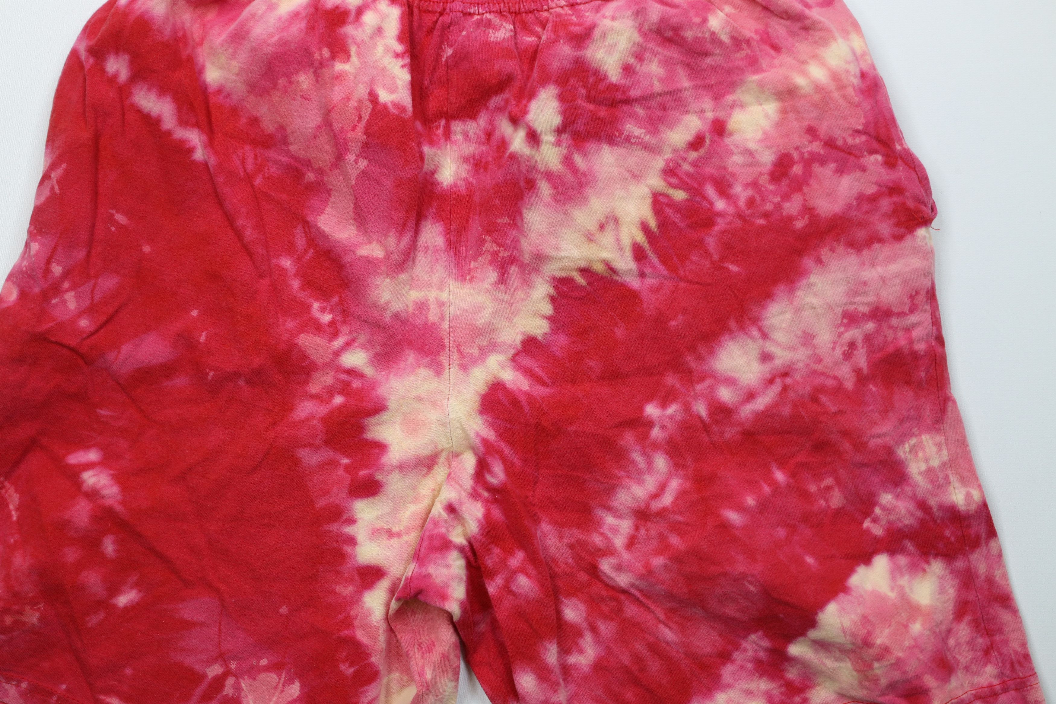 Vintage Vintage Y2K Streetwear Acid Wash Above Knee Shorts Red Size US 32 / EU 48 - 11 Thumbnail