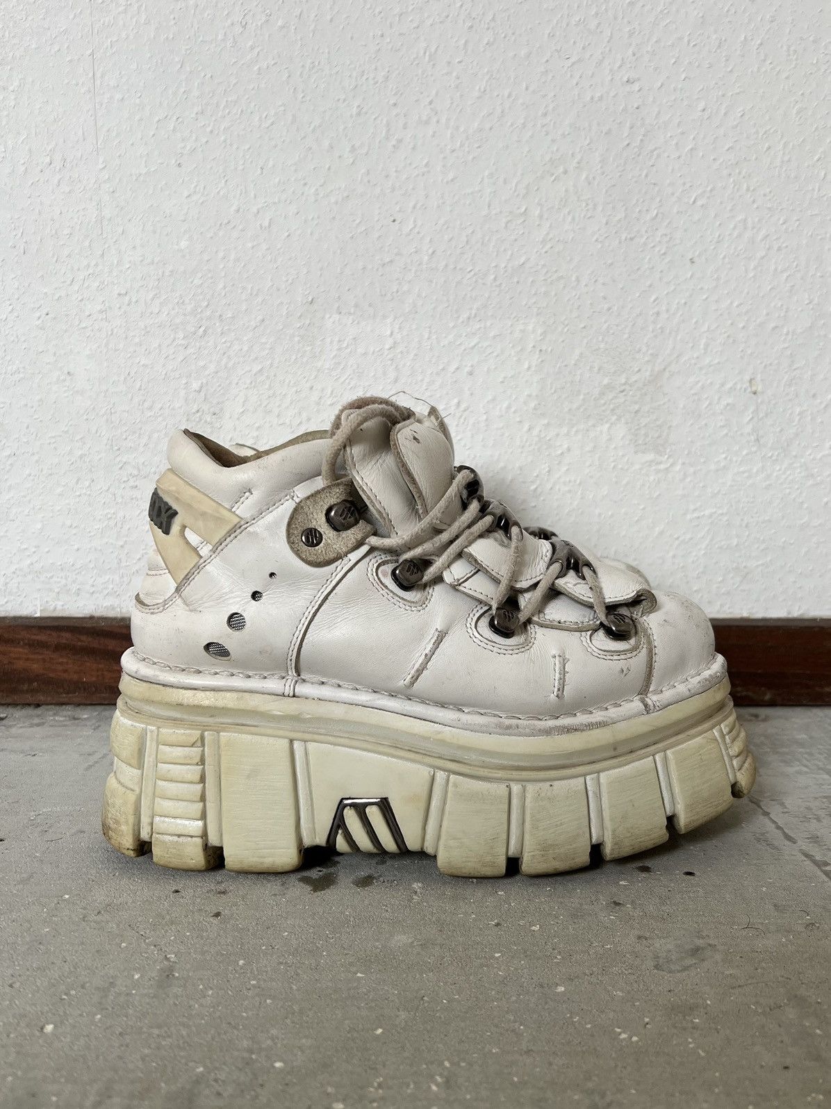 New Rock white NEW ROCKS | Grailed
