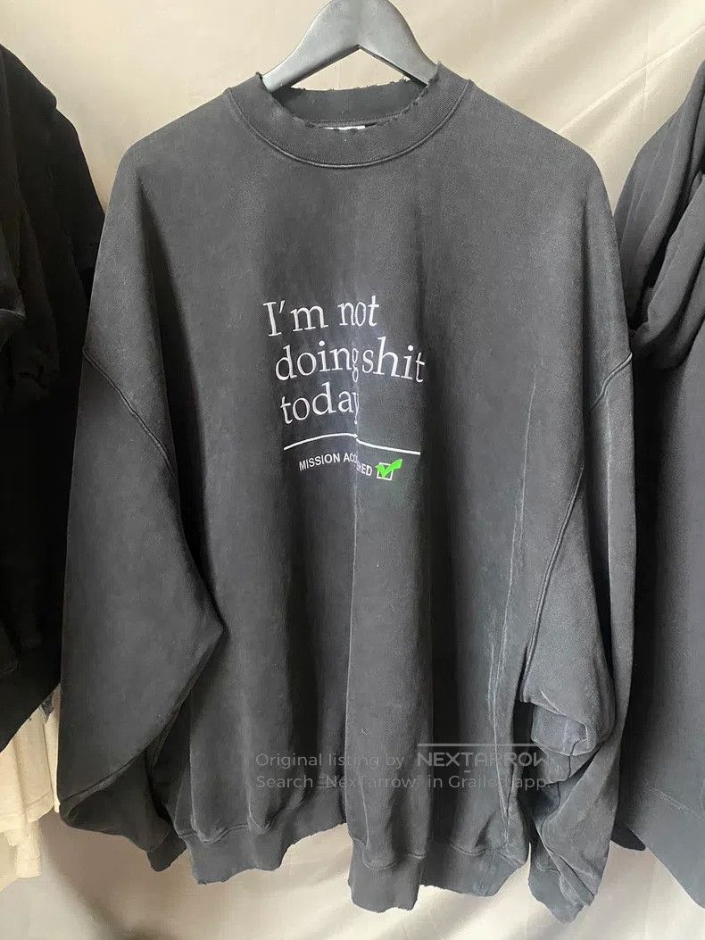 Vetements Vetements Slouchy Sweatshirt Size US S / EU 44-46 / 1 - 1 Thumbnail