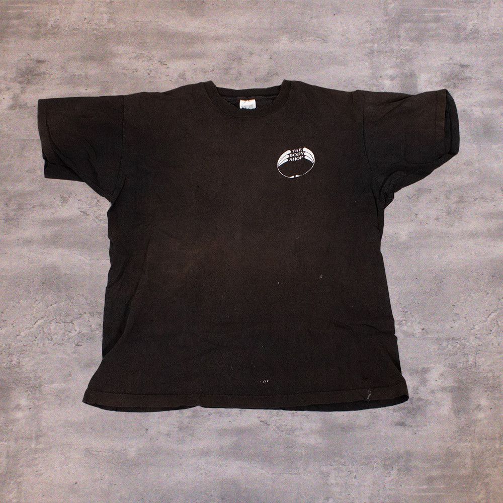 Fruit Of The Loom × Vintage Vintage 1990’s The Body Shop Single Stitch Fading Black Tee Size US L / EU 52-54 / 3 - 2 Thumbnail