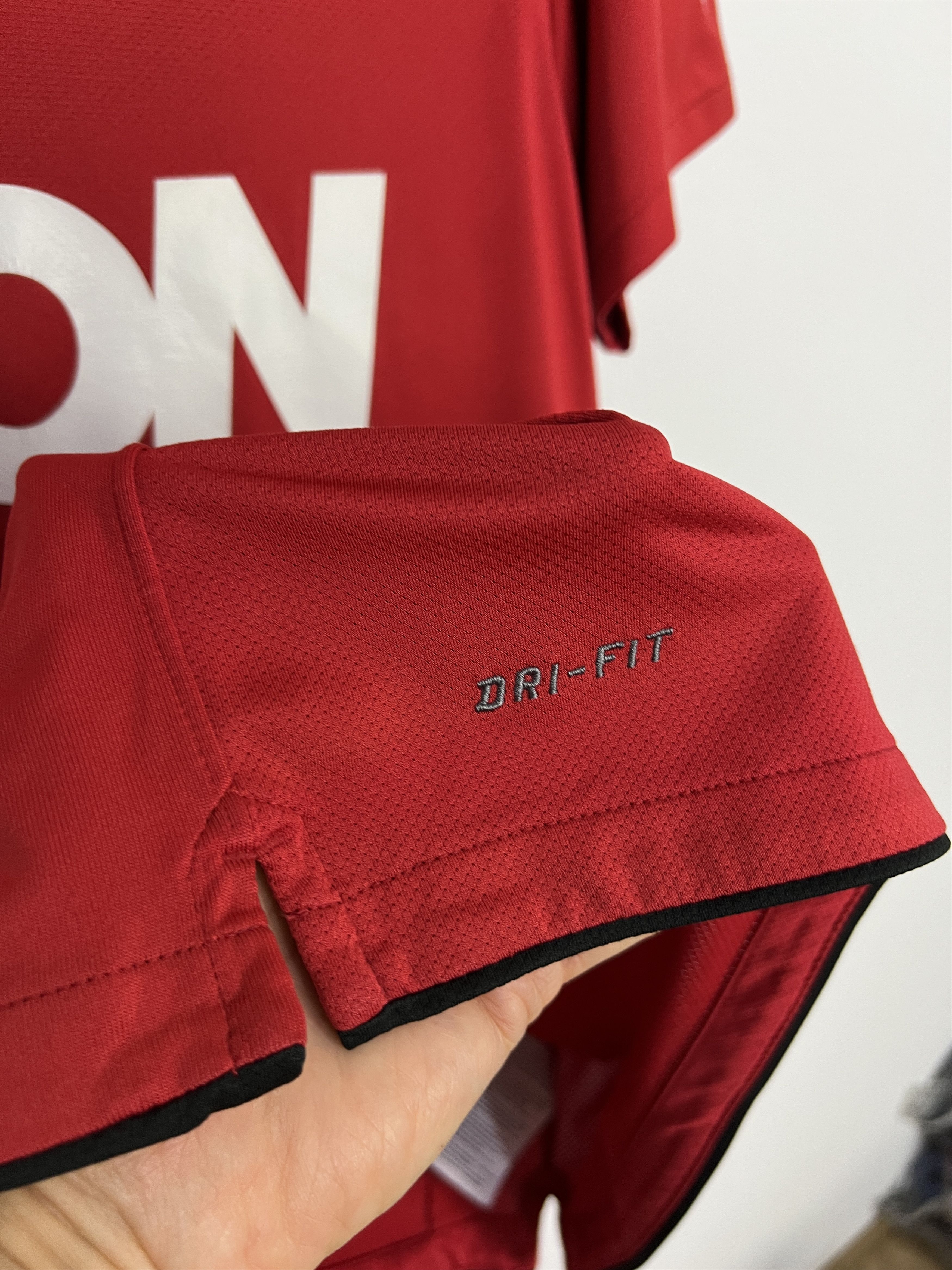Nike Manchester United Home football shirt Soccer Jersey Trikot Size US S / EU 44-46 / 1 - 5 Thumbnail
