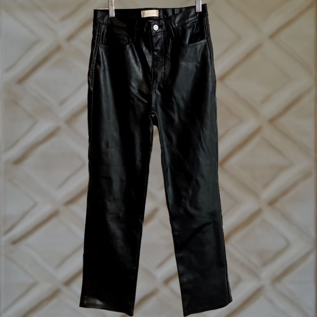 Vintage VINTAGE Altar'd State Black Faux Leather Pants High Rise Straight Leg 5 Pocket Size 27/5 Size 27" / US 4 / IT 40 - 1 Thumbnail