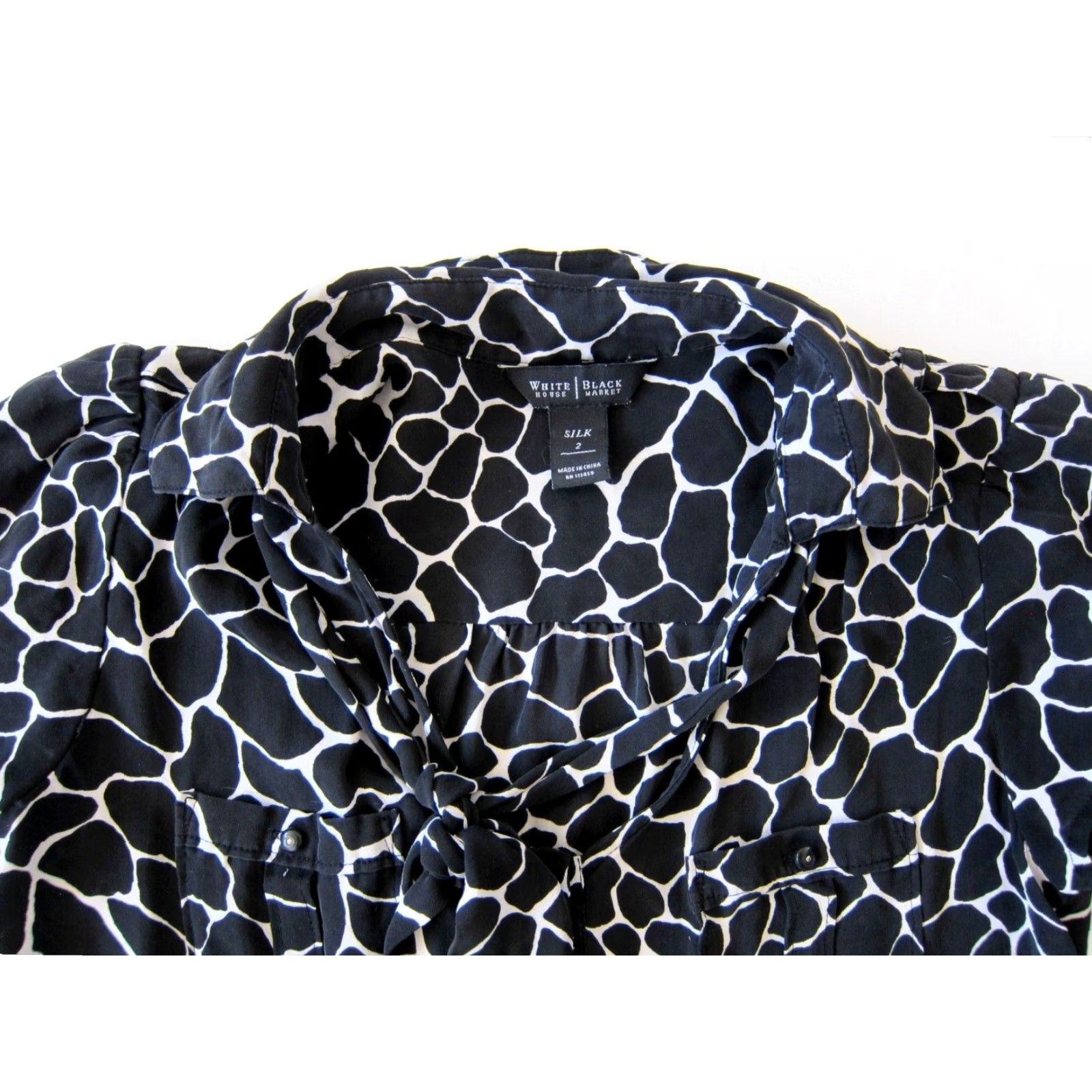 White House Black Market White House Black Market Blouse 2 Women Zebra Print Silk Button Down Short Sleeve 100% Silk Size XS / US 0-2 / IT 36-38 - 3 Thumbnail