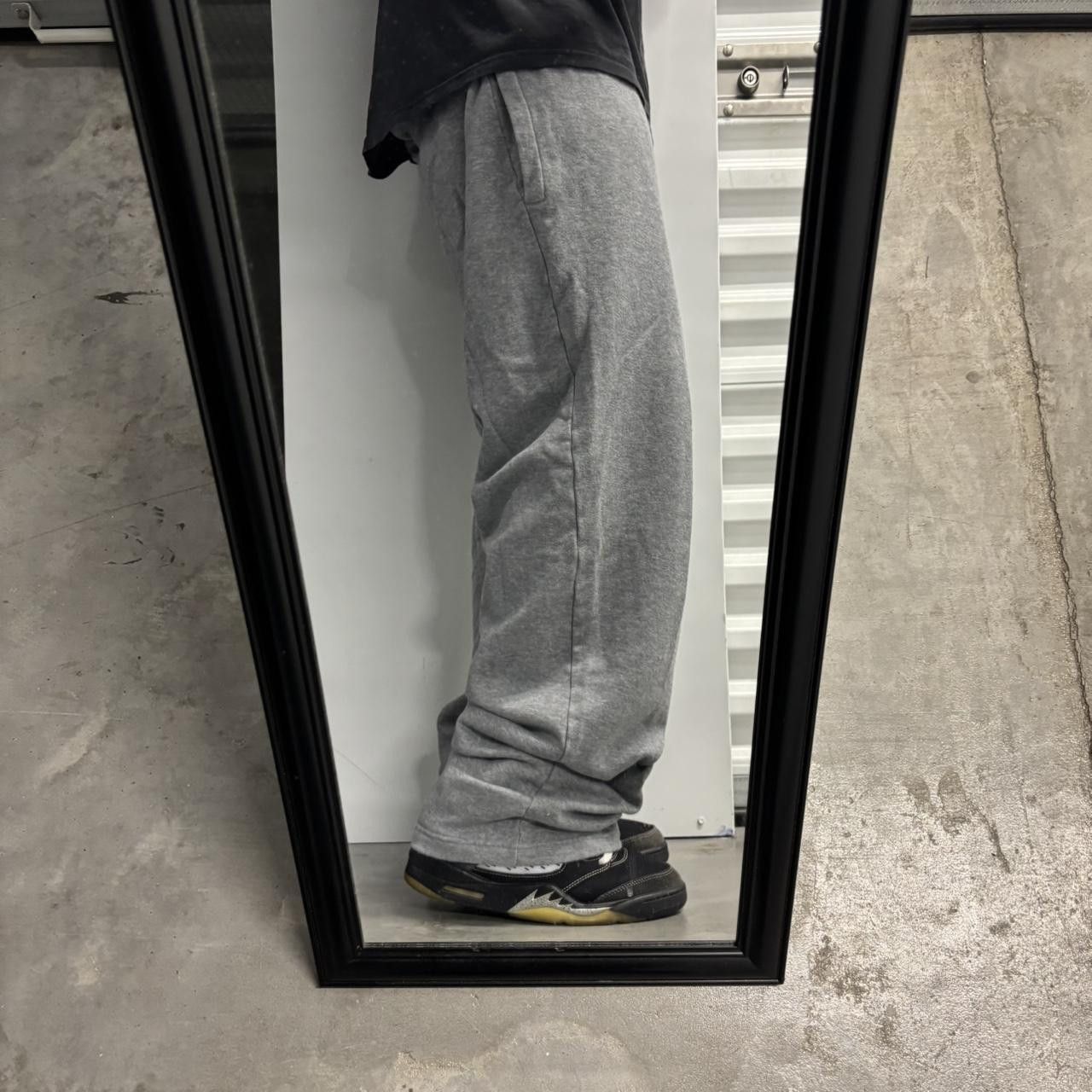 Vintage Crazy Vintage Y2K/2000s Baggy Light Grey Essential Sweatpants! Fits L. Size US 34 / EU 50 - 2 Thumbnail
