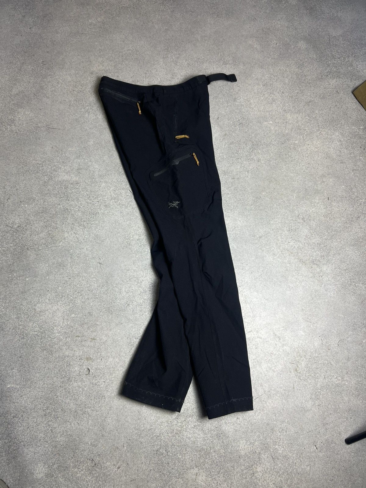Arc'teryx ARCTERYX Pants Cargo Hiking Trekking Size US 30 / EU 46 - 1 Thumbnail