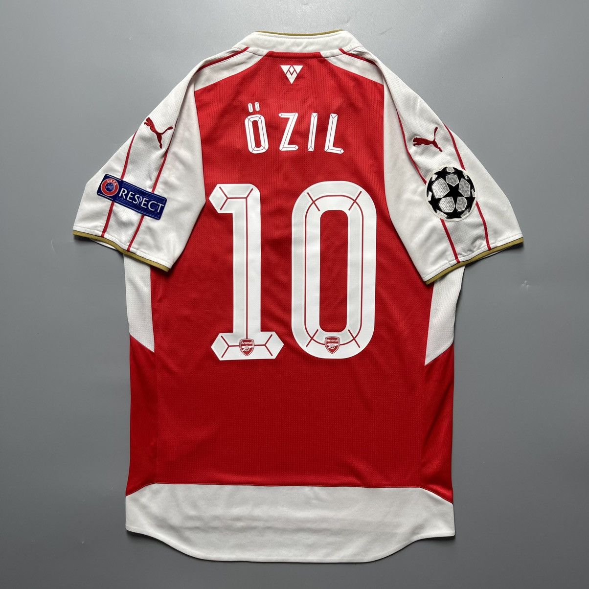 Puma ARSENAL PUMA 2015/2016 FOOTBALL SOCCER HOME JERSEY #10 OZIL Size US S / EU 44-46 / 1 - 1 Thumbnail