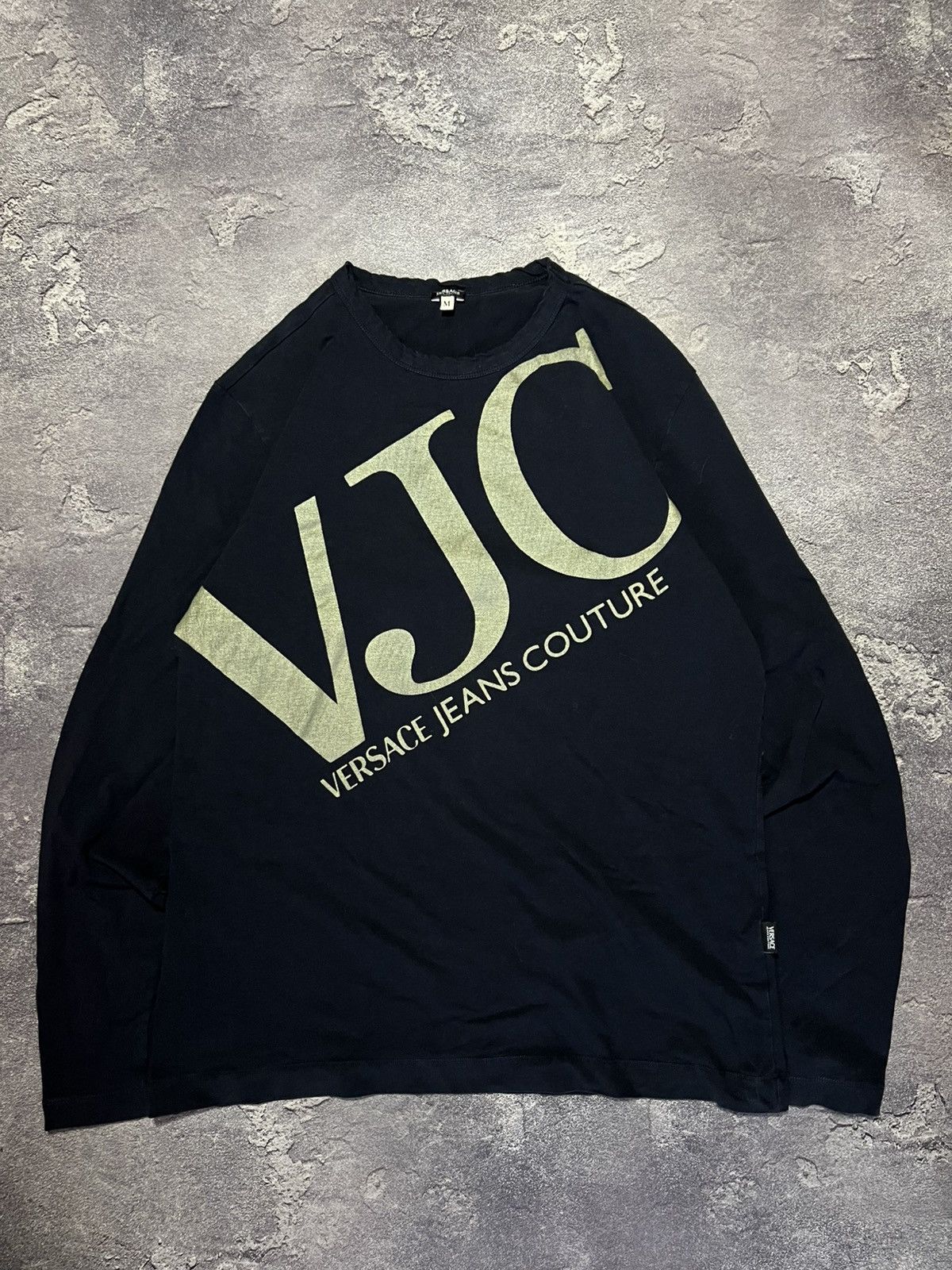 Versace Jeans Couture Versace Jeans Couture Long Sleeve T-shirt Vintage Luxury Size US M / EU 48-50 / 2 - 1 Thumbnail