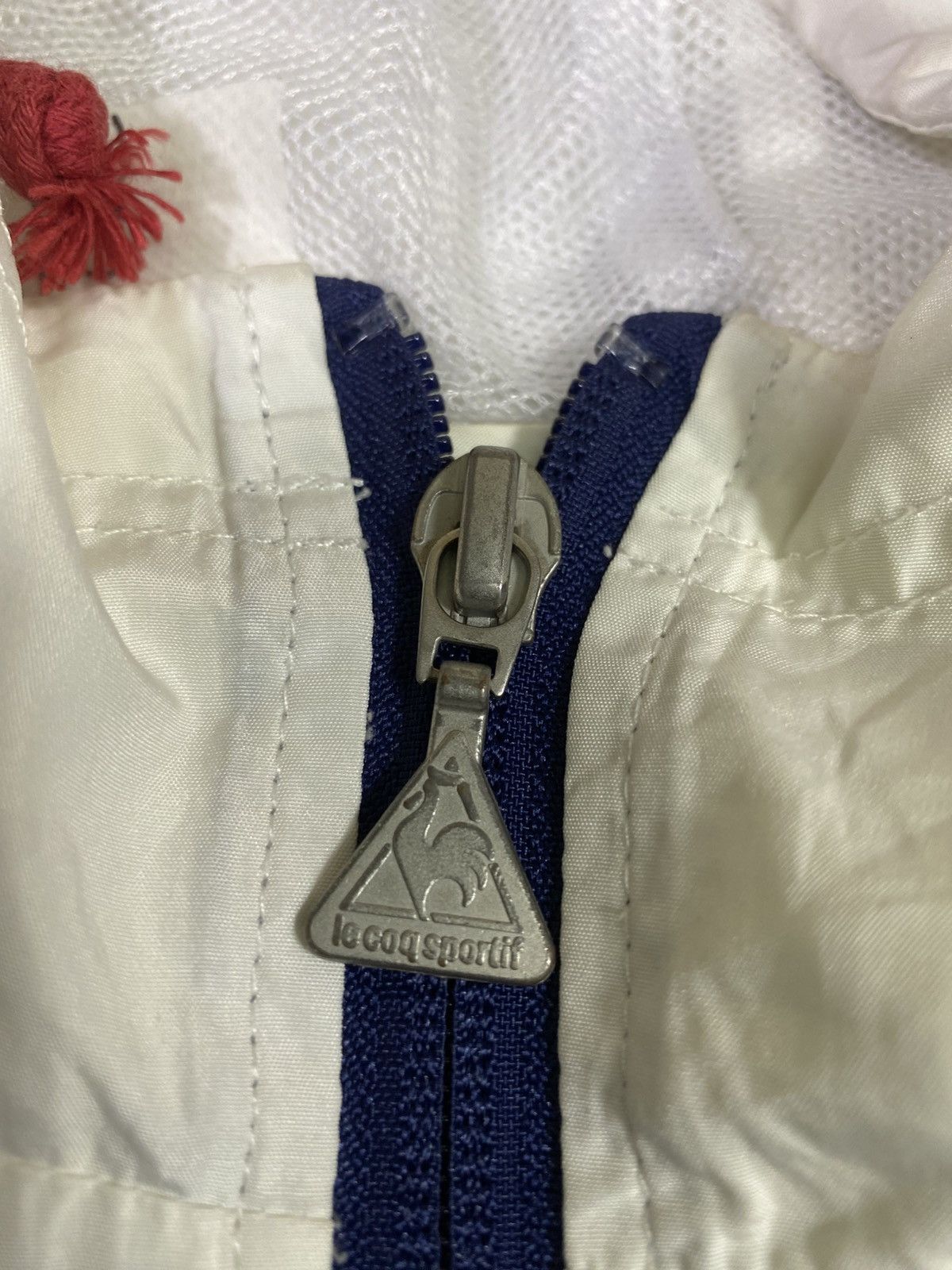 Le Coq Sportif Vintage le coq sportif weater windbreaker hoodie Size US L / EU 52-54 / 3 - 5 Thumbnail
