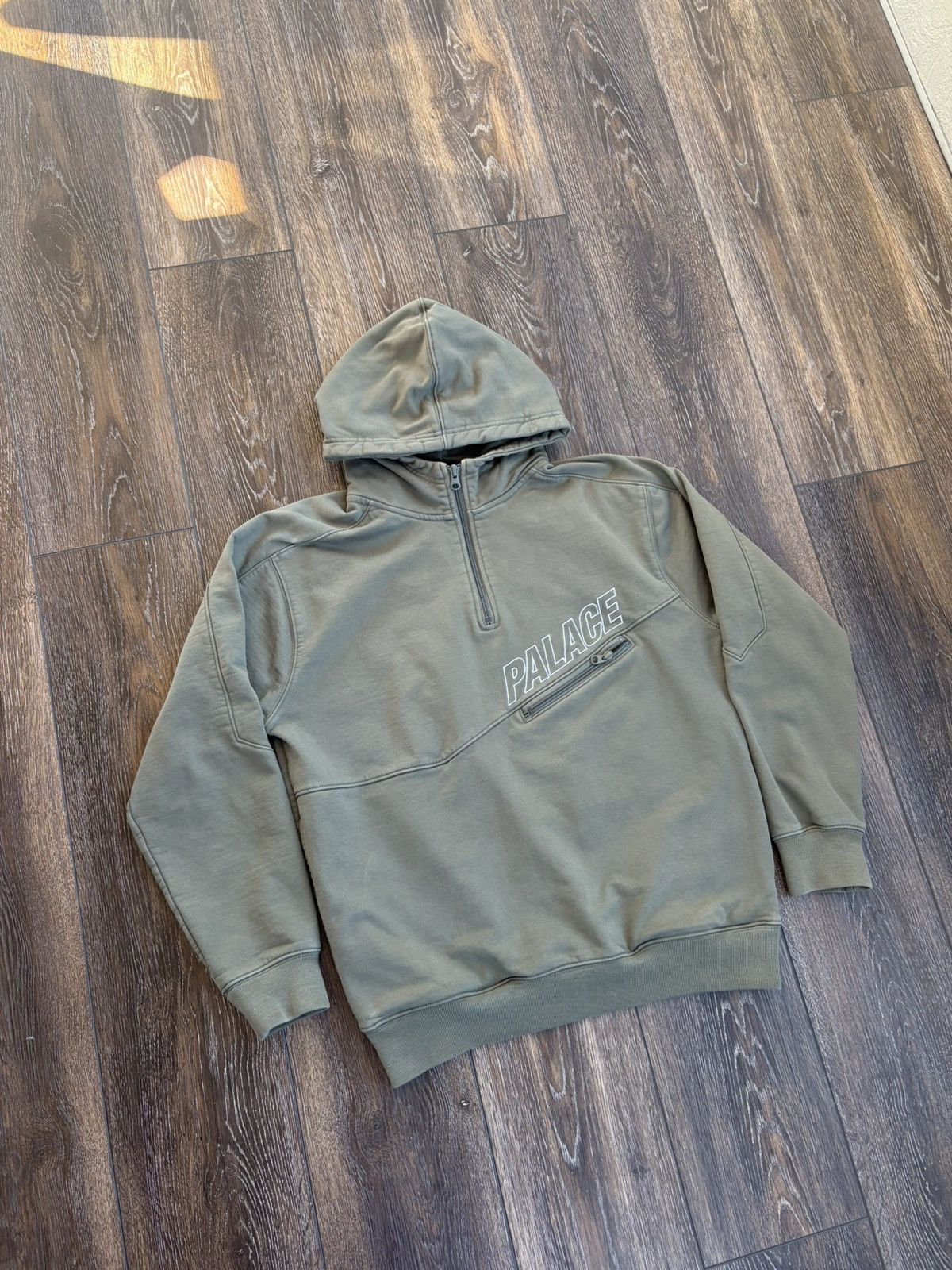 Palace Slant 1/4 Zip Hood FW22 Olive