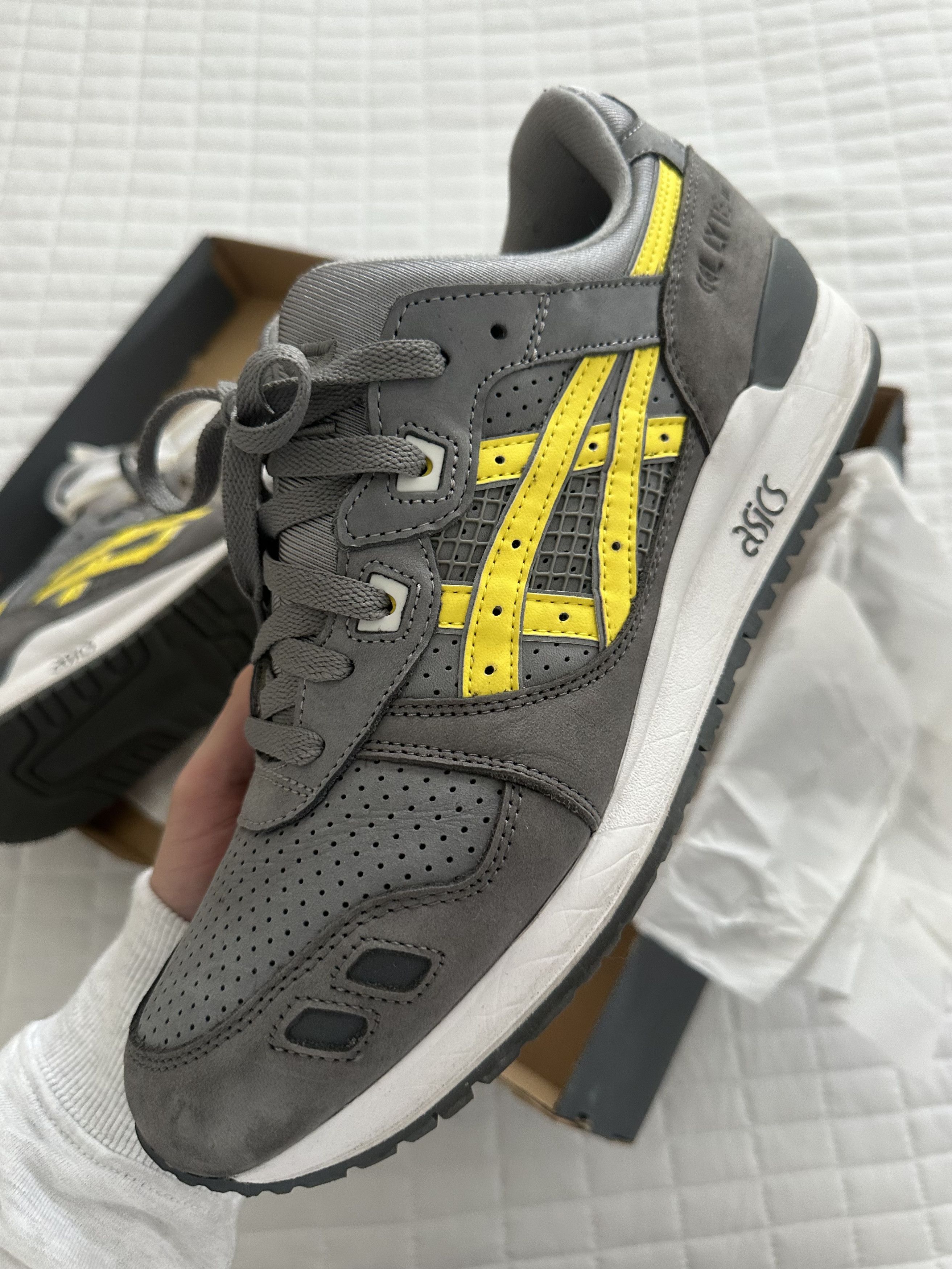 Asics × Kith Ronnie Fieg Design District x Asics Gel-Lyte 3 Remastered Size US 11 / EU 44 - 8 Thumbnail