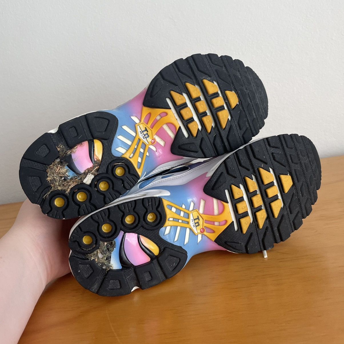 Nike Nike Air Max Plus TN (Rainbow) Sneakers Size US 7 / IT 37 - 11 Thumbnail