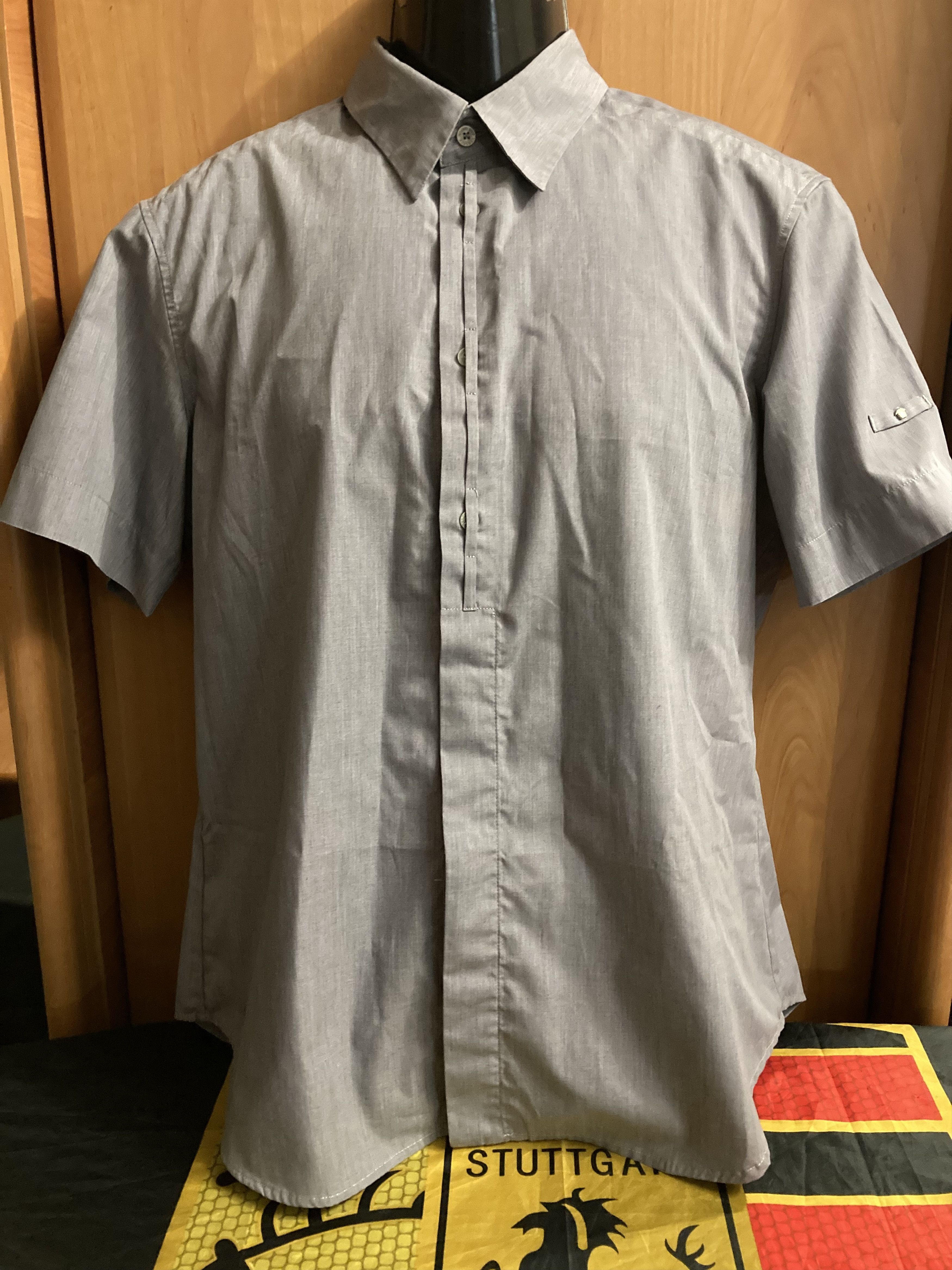 Versace Jeans Couture Rare Vintage Versace Jeans Couture Medusa Logo Shirt Size US XL / EU 56 / 4 - 1 Thumbnail