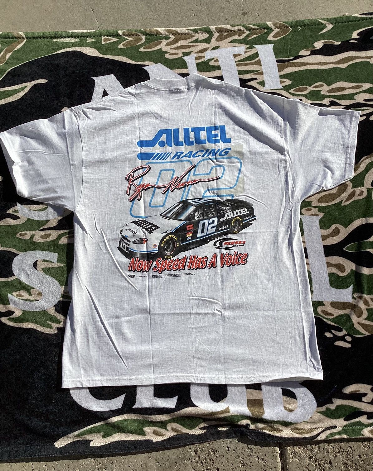 Chase Authentics Vintage Ryan Newman AllTel speed has a voice NASCAR racing T Size US XL / EU 56 / 4 - 1 Thumbnail