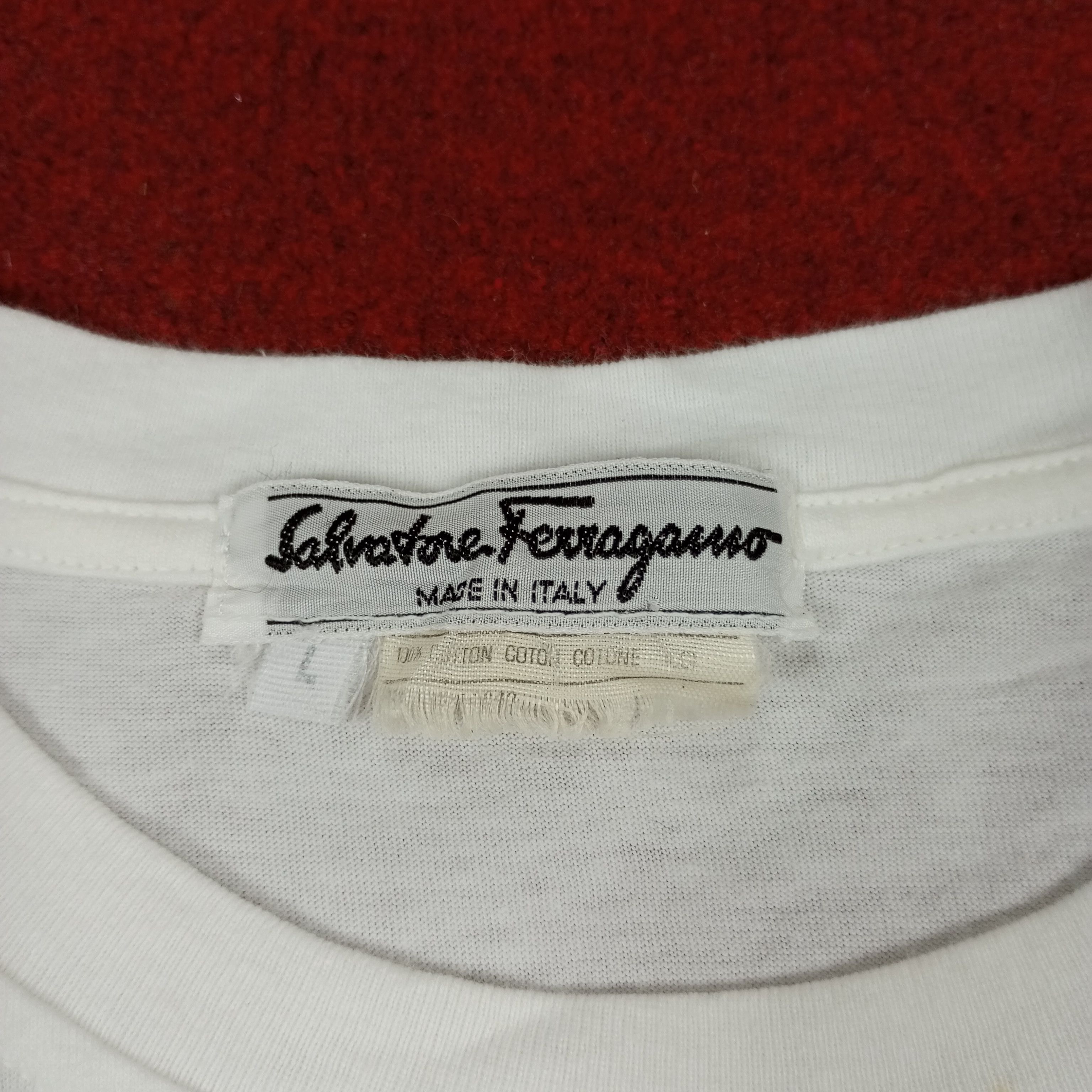 Salvatore Ferragamo × Vintage Salvatore Ferragamo Italian Designer Tshirt Nice Design Size US L / EU 52-54 / 3 - 4 Thumbnail
