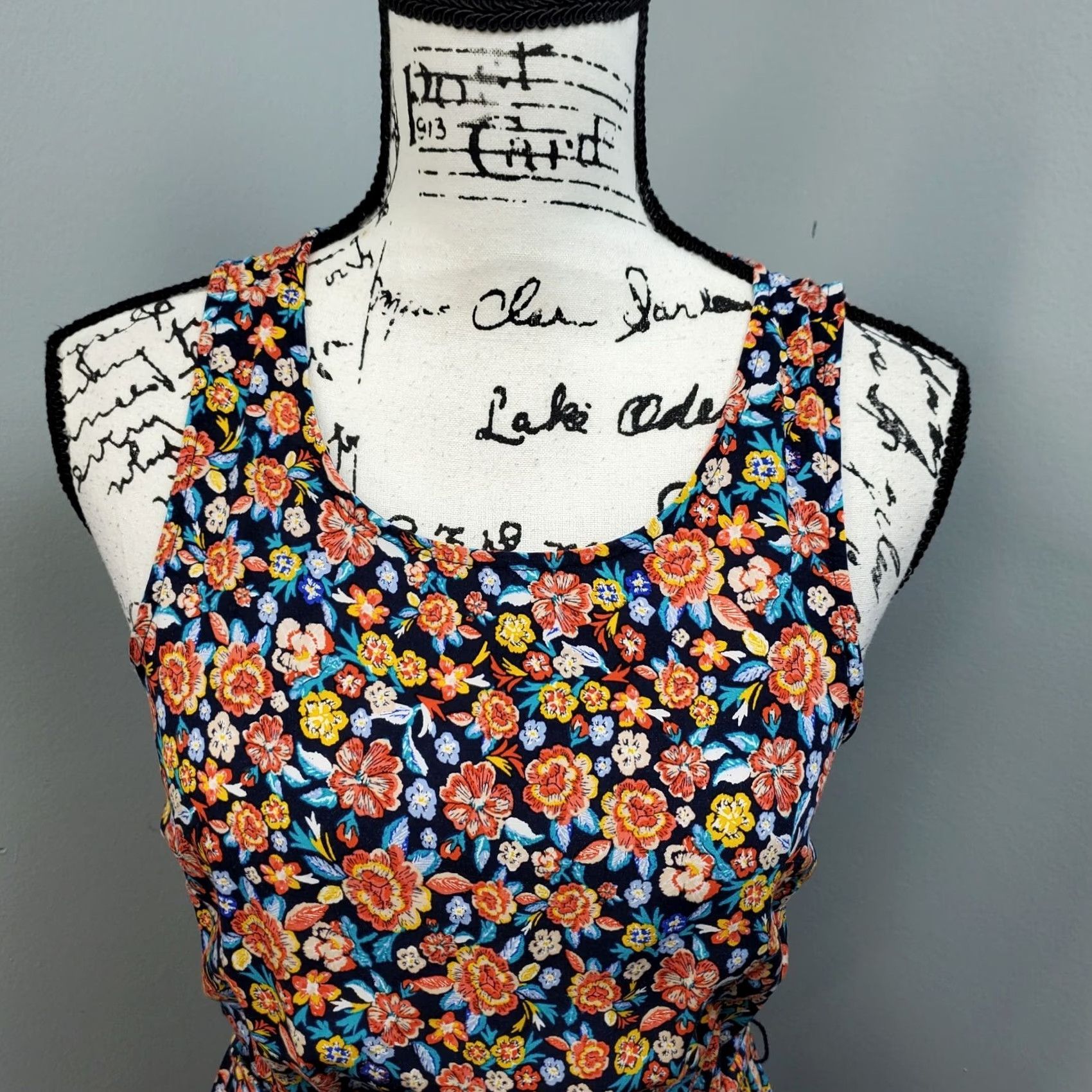 Old Navy Old Navy Dress Women PS Midi Multicolor Cinch Tie Back Keyhole Back Floral Sleeveless 36 Length Casual Party Womens Size PS Size S / US 4 / IT 40 - 4 Thumbnail