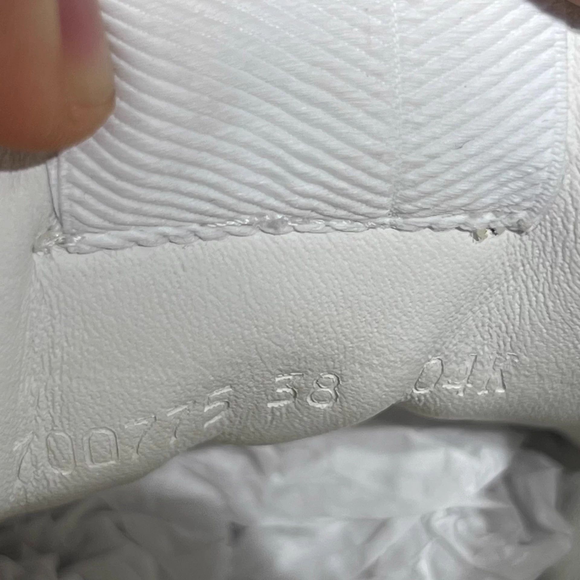 Gucci GUCCI Rhyton Sneakers White & Gray EUR 38 with box Size US 7 / IT 37 - 8 Thumbnail