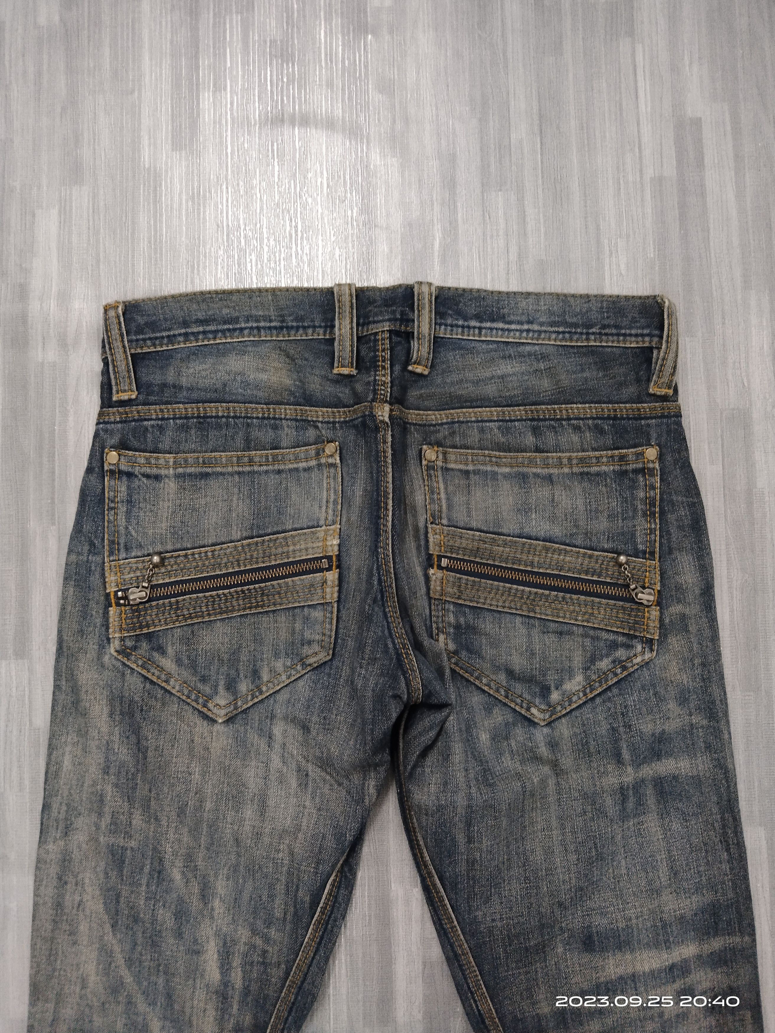 Matsuda FLARE TWIST RIPED NICOLE DENIM PANTS Size US 30 / EU 46 - 5 Thumbnail