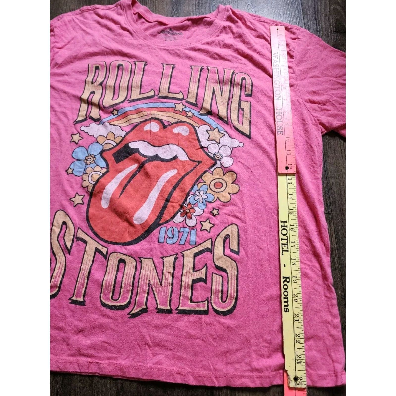 Doublet Womens THE ROLLING STONES UK TOUR 1977 Double Sided Distressed T Shirt Pink XL Size XL / US 12-14 / IT 48-50 - 2 Thumbnail
