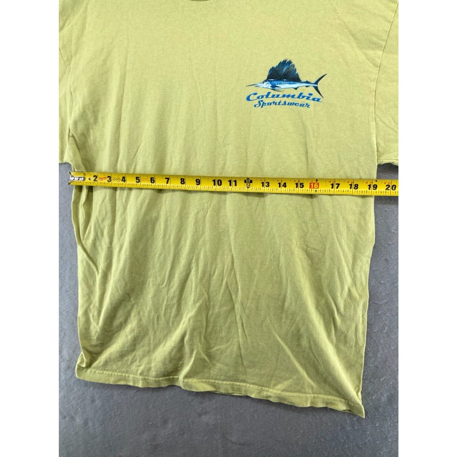 Vintage Columbia Mens T-Shirt Large Yellow Saltwater Gamefish Fishing Size US L / EU 52-54 / 3 - 3 Thumbnail