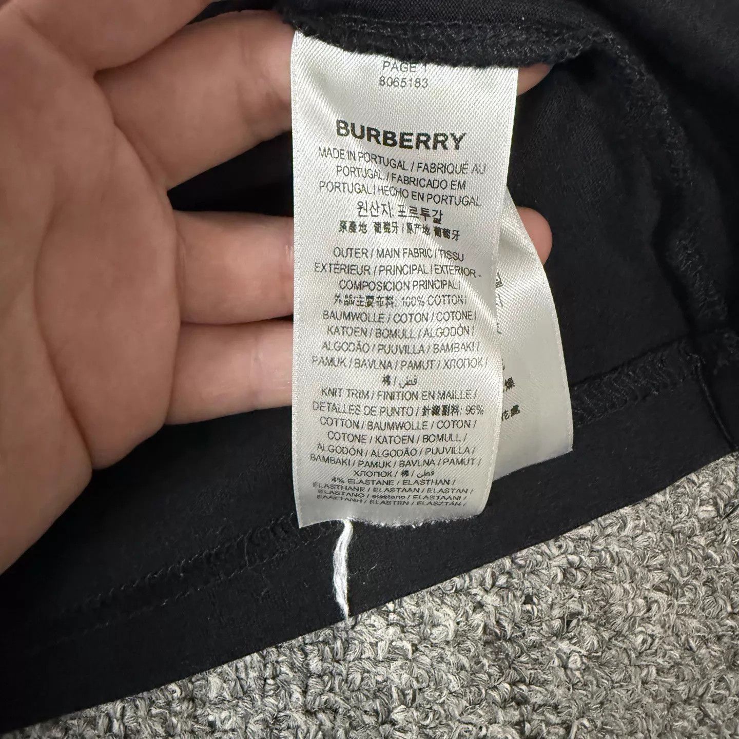 Burberry Burberry Black Horseferry Short Sleeve L 99New Size US L / EU 52-54 / 3 - 4 Thumbnail